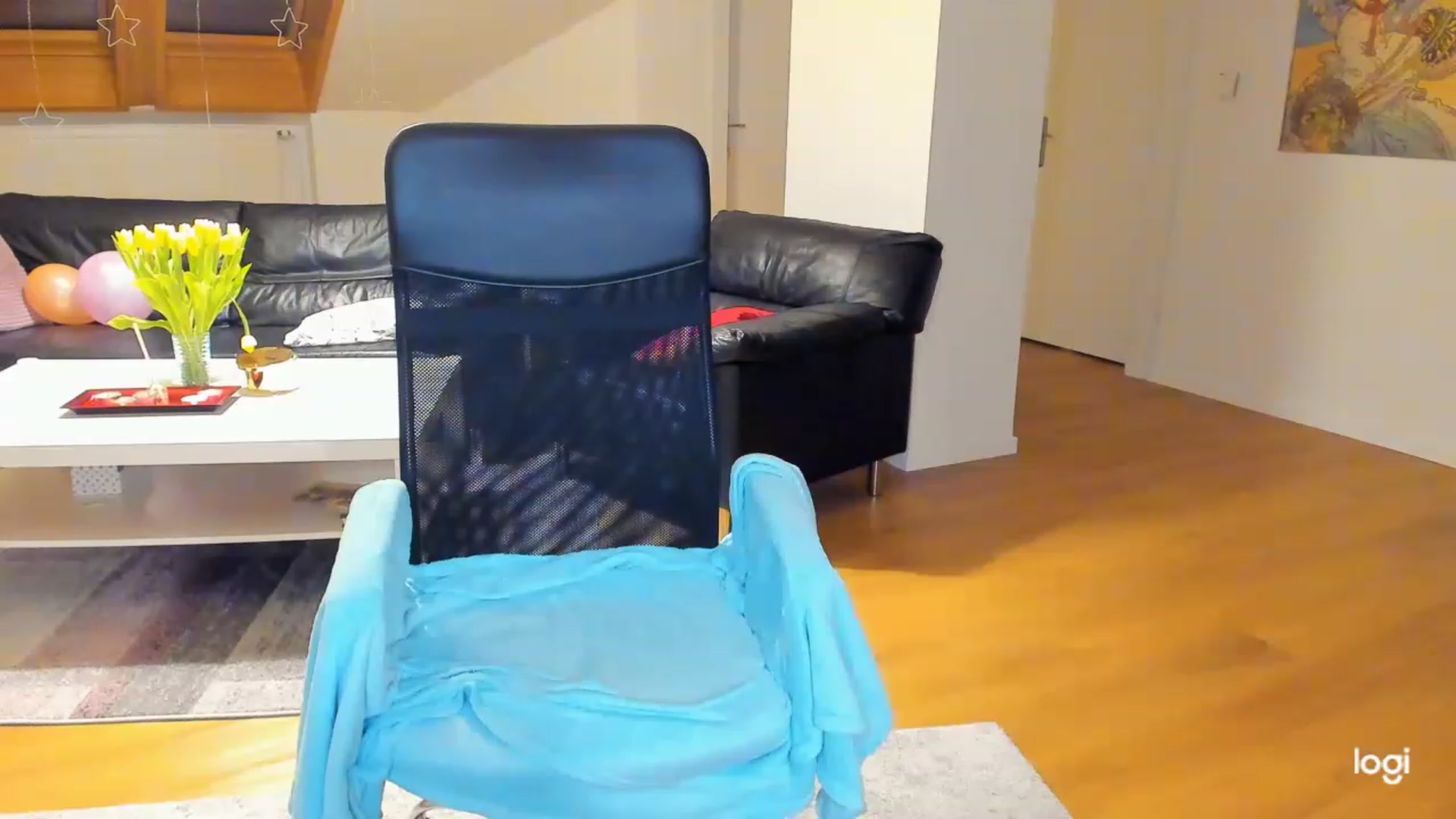 Gallery image thumbnail from Nikky_Ray's myfreecams stream on, 02/28/2023, 20:28 image 12 of 20