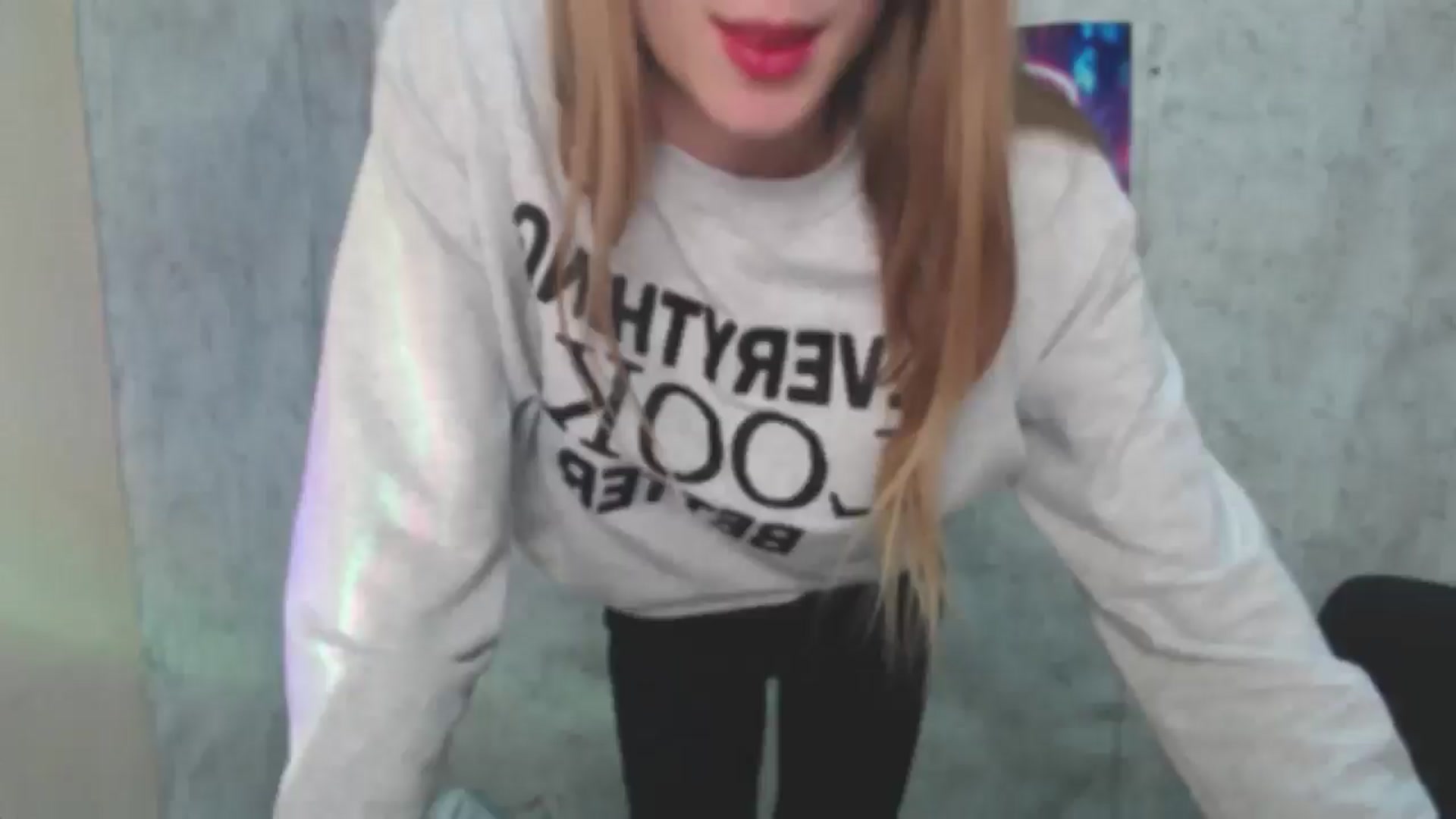 Gallery image thumbnail from NikolTepliss_'s myfreecams stream on, 10/31/2025, 20:33 image 18 of 20