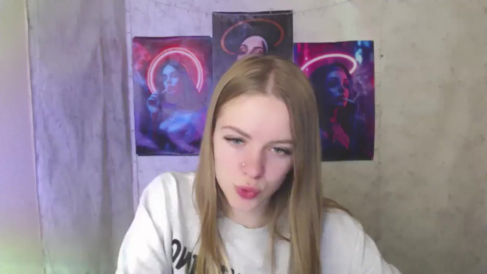 Gallery image thumbnail from NikolTepliss_'s myfreecams stream on, 10/31/2025, 23:37 image 2 of 20