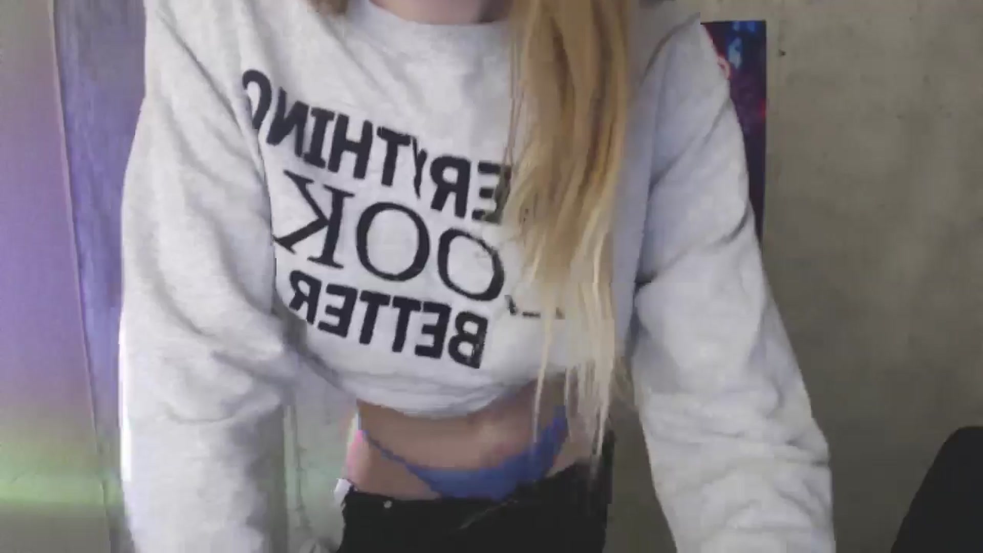 Gallery image thumbnail from NikolTepliss_'s myfreecams stream on, 10/31/2025, 23:37 image 16 of 20