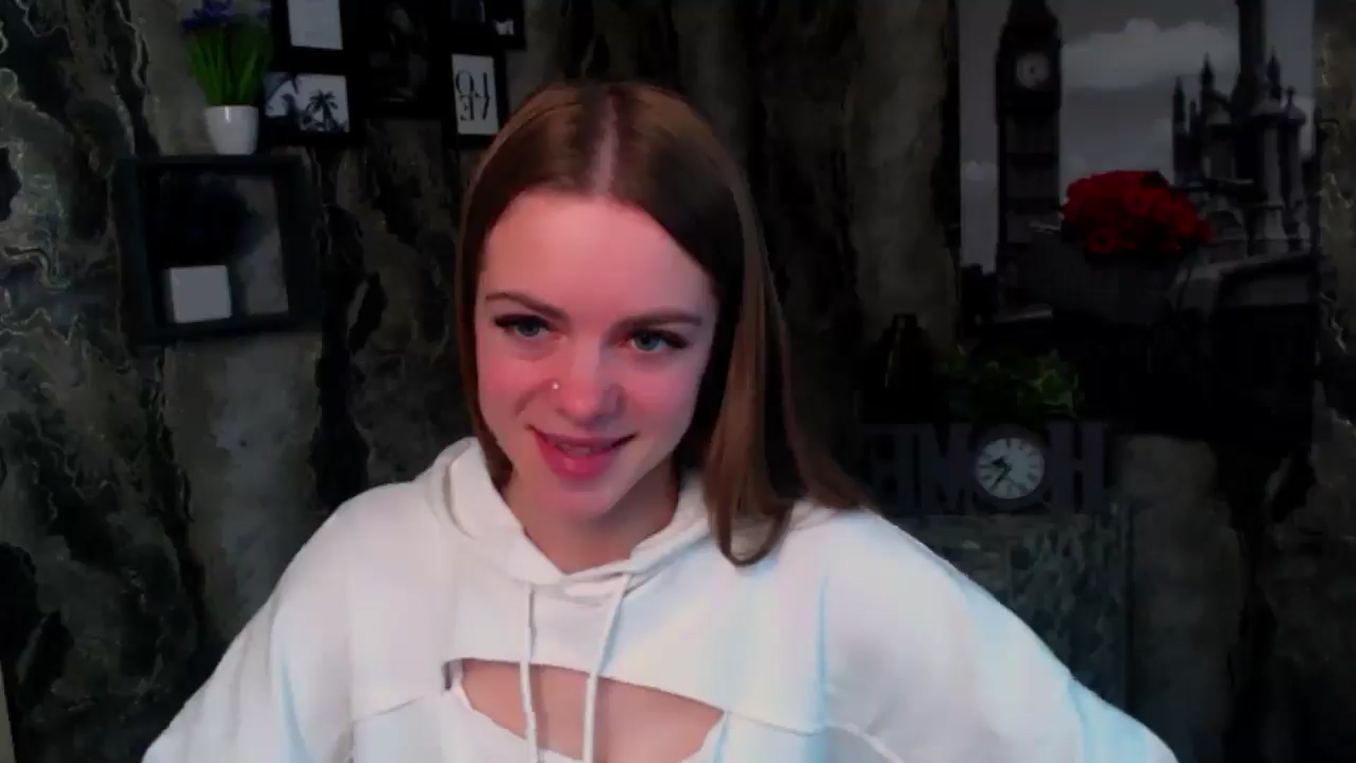 Gallery image thumbnail from NikolTepliss_'s myfreecams stream on, 11/03/2025, 15:29 image 9 of 20