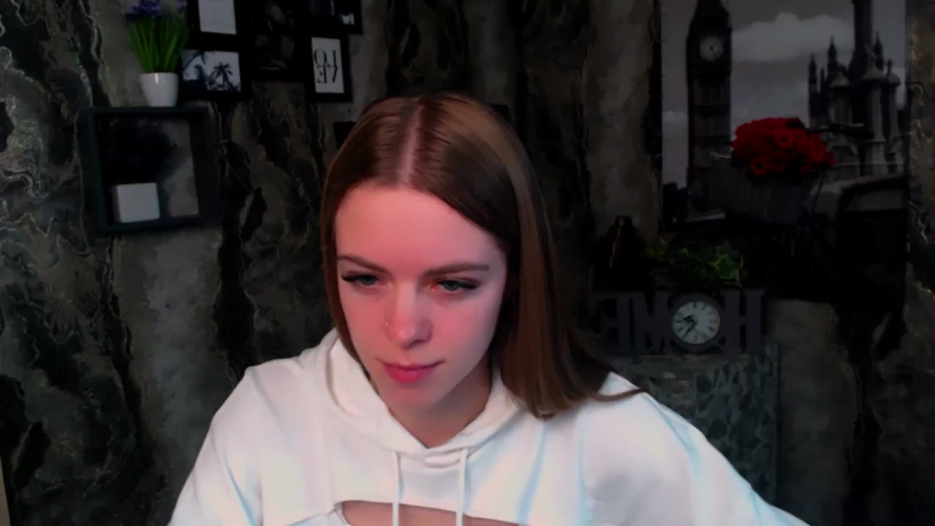 Gallery image thumbnail from NikolTepliss_'s myfreecams stream on, 11/03/2025, 15:29 image 3 of 20