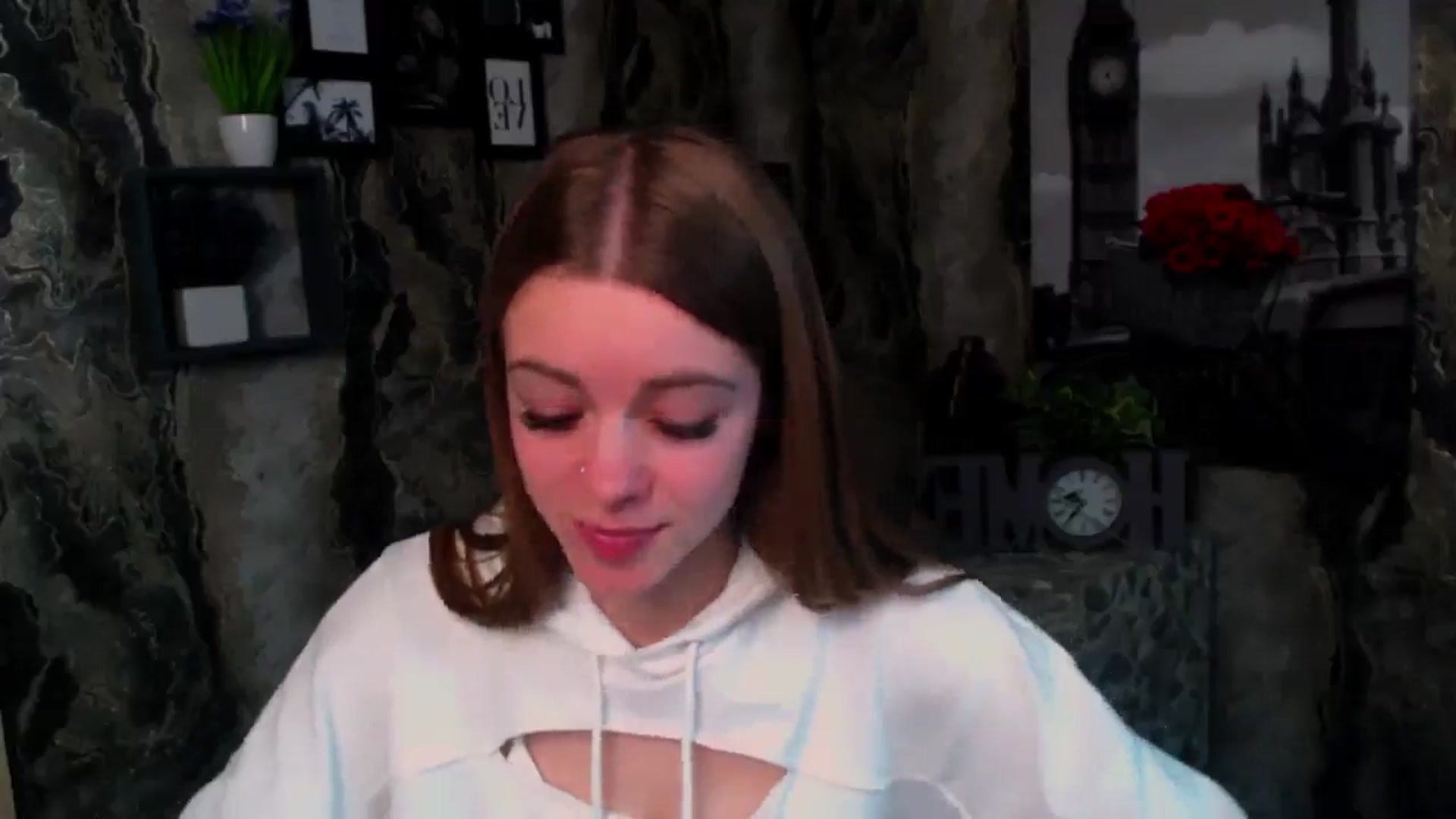 Gallery image thumbnail from NikolTepliss_'s myfreecams stream on, 11/03/2025, 15:29 image 2 of 20