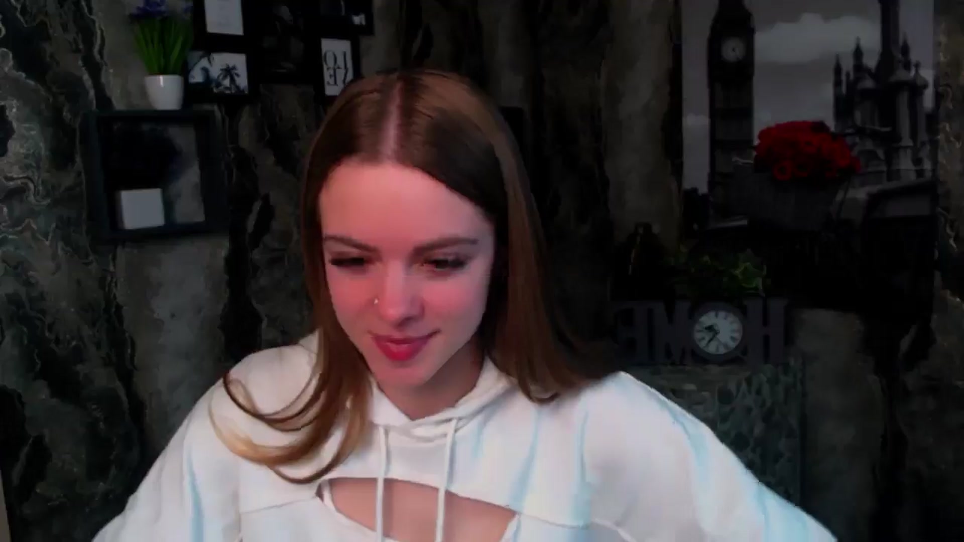 Gallery image thumbnail from NikolTepliss_'s myfreecams stream on, 11/03/2025, 15:29 image 4 of 20