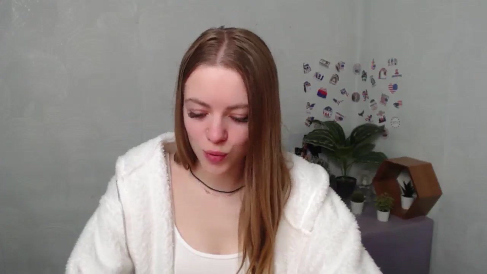 Gallery image thumbnail from NikolTepliss_'s myfreecams stream on, 11/04/2025, 10:24 image 17 of 20