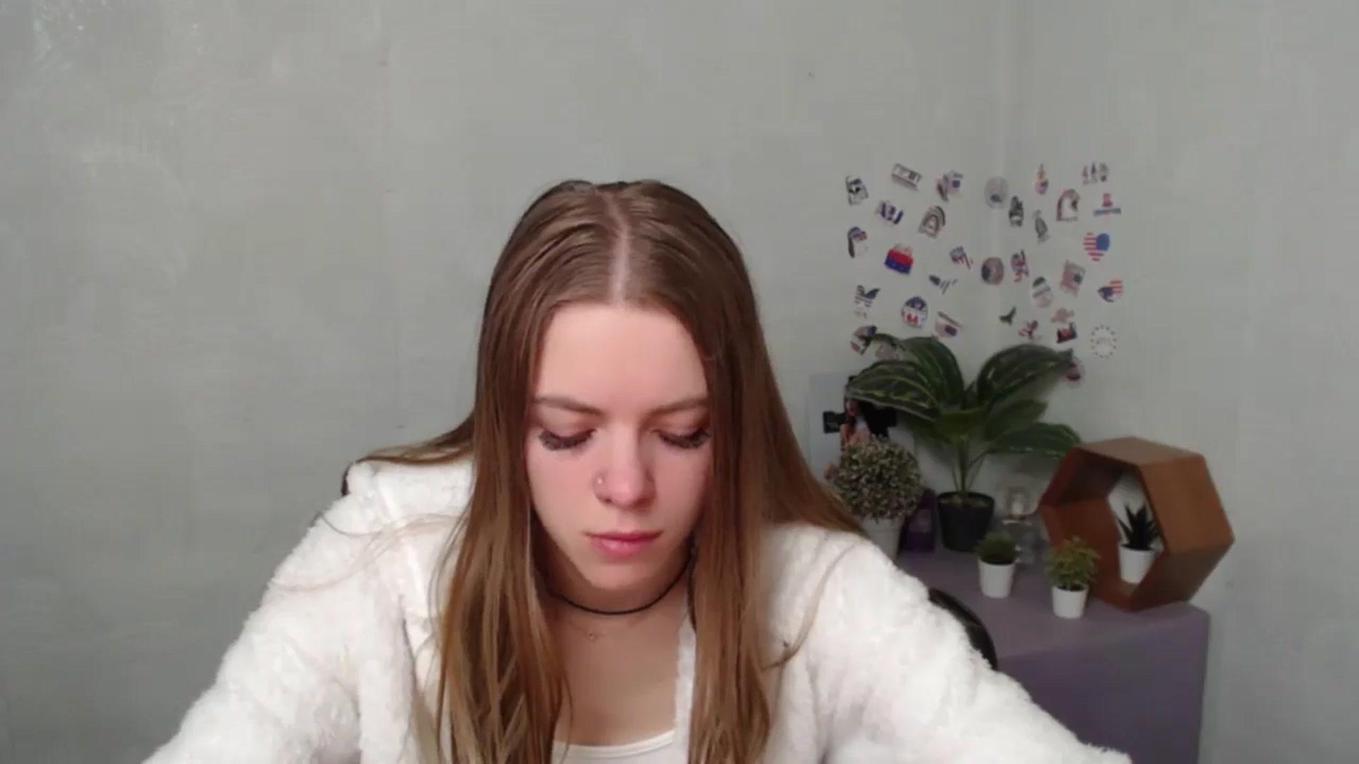 Gallery image thumbnail from NikolTepliss_'s myfreecams stream on, 11/04/2025, 11:03 image 10 of 20