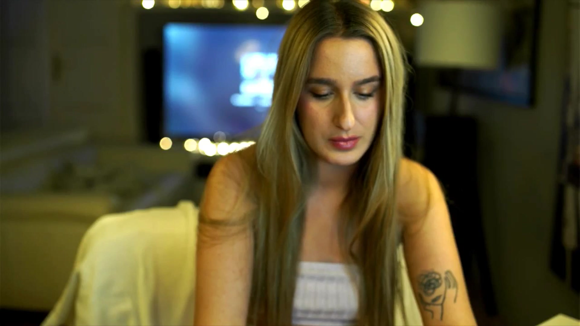 Gallery image thumbnail from Nikole18's myfreecams stream on, 12/26/2025, 23:18 image 17 of 20