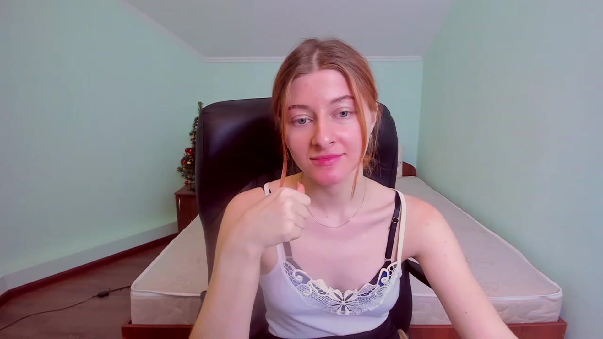 Gallery image thumbnail from NikollDiks's myfreecams stream on, 12/23/2022, 15:55 image 9 of 20