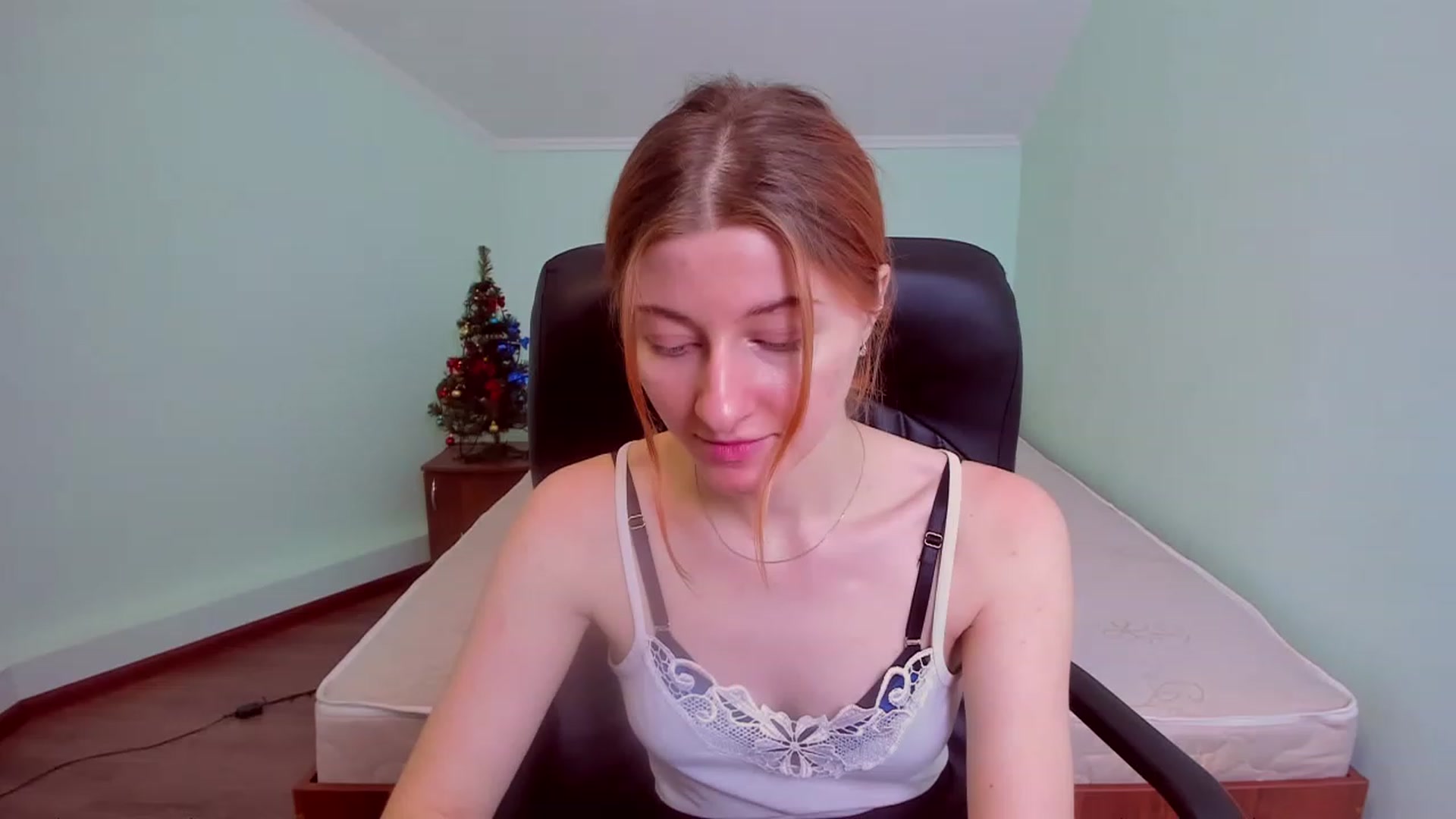 Gallery image thumbnail from NikollDiks's myfreecams stream on, 12/23/2022, 15:55 image 10 of 20
