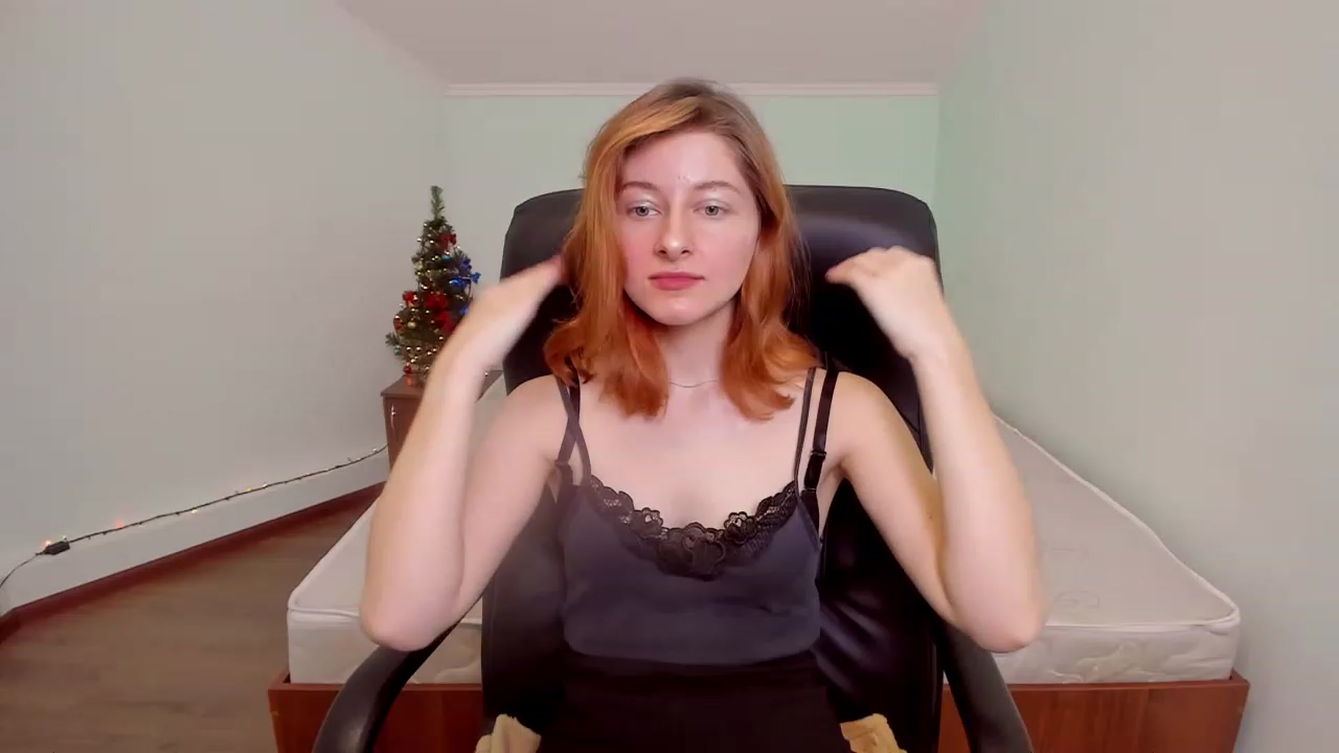 Gallery image thumbnail from NikollDiks's myfreecams stream on, 12/27/2022, 14:42 image 9 of 20