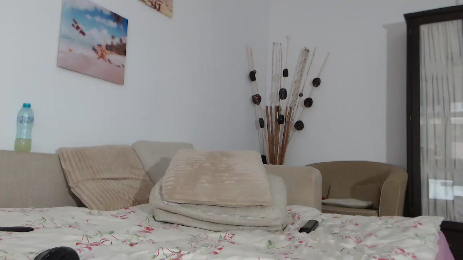 Gallery image thumbnail from Nikolle_01's myfreecams stream on, 12/01/2022, 13:46 image 1 of 20
