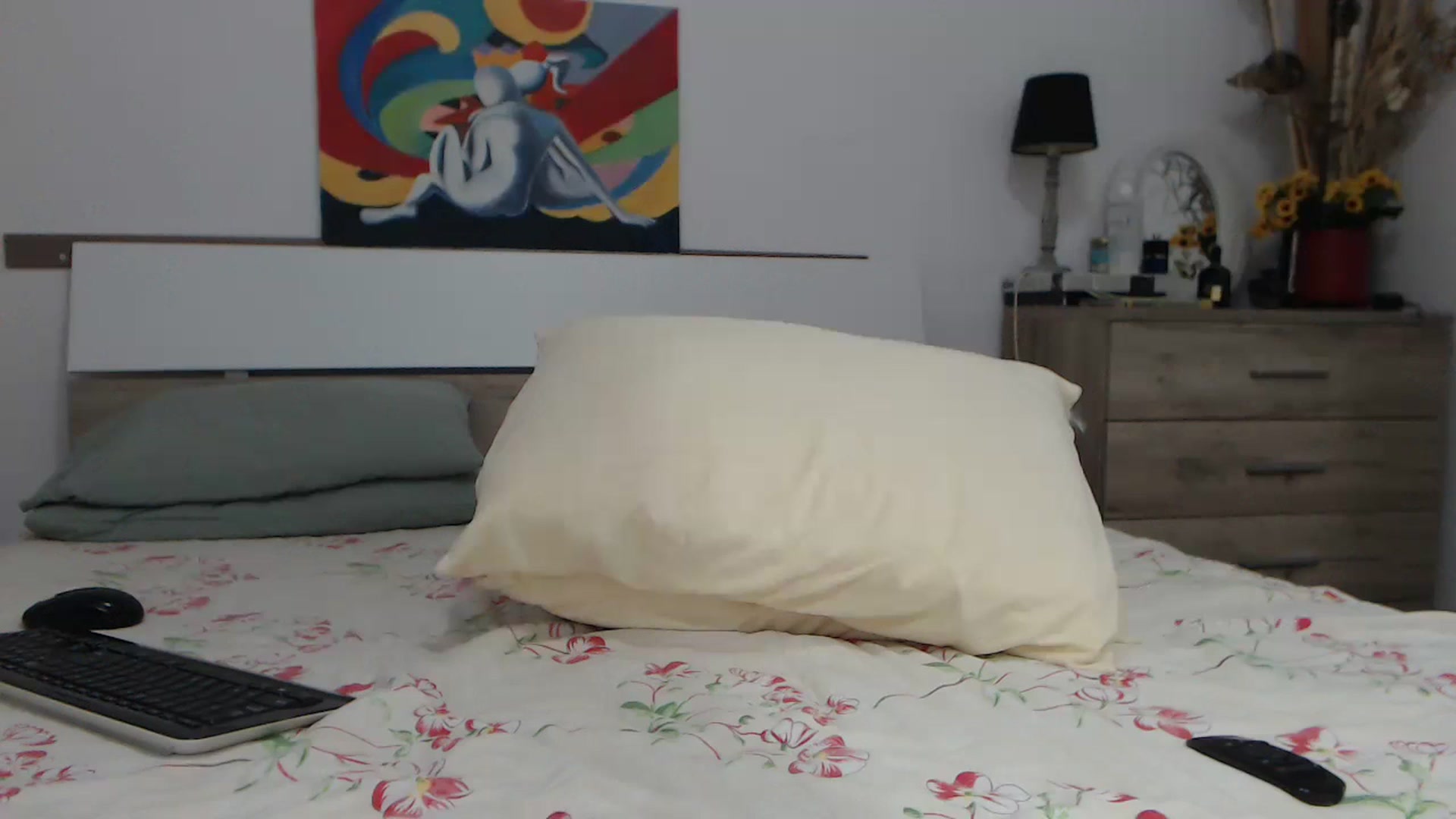 Gallery image thumbnail from Nikolle_01's myfreecams stream on, 09/17/2023, 15:58 image 20 of 20