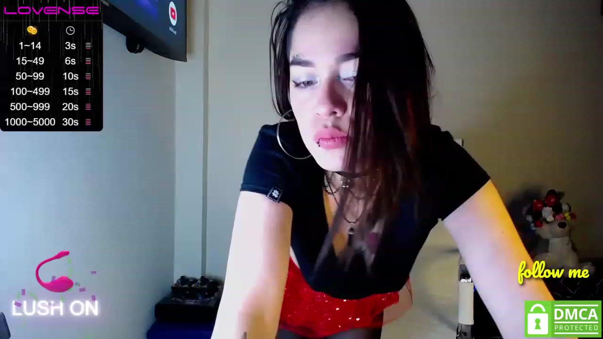 Gallery image thumbnail from Nikolle_8's myfreecams stream on, 03/05/2023, 02:05 image 2 of 20