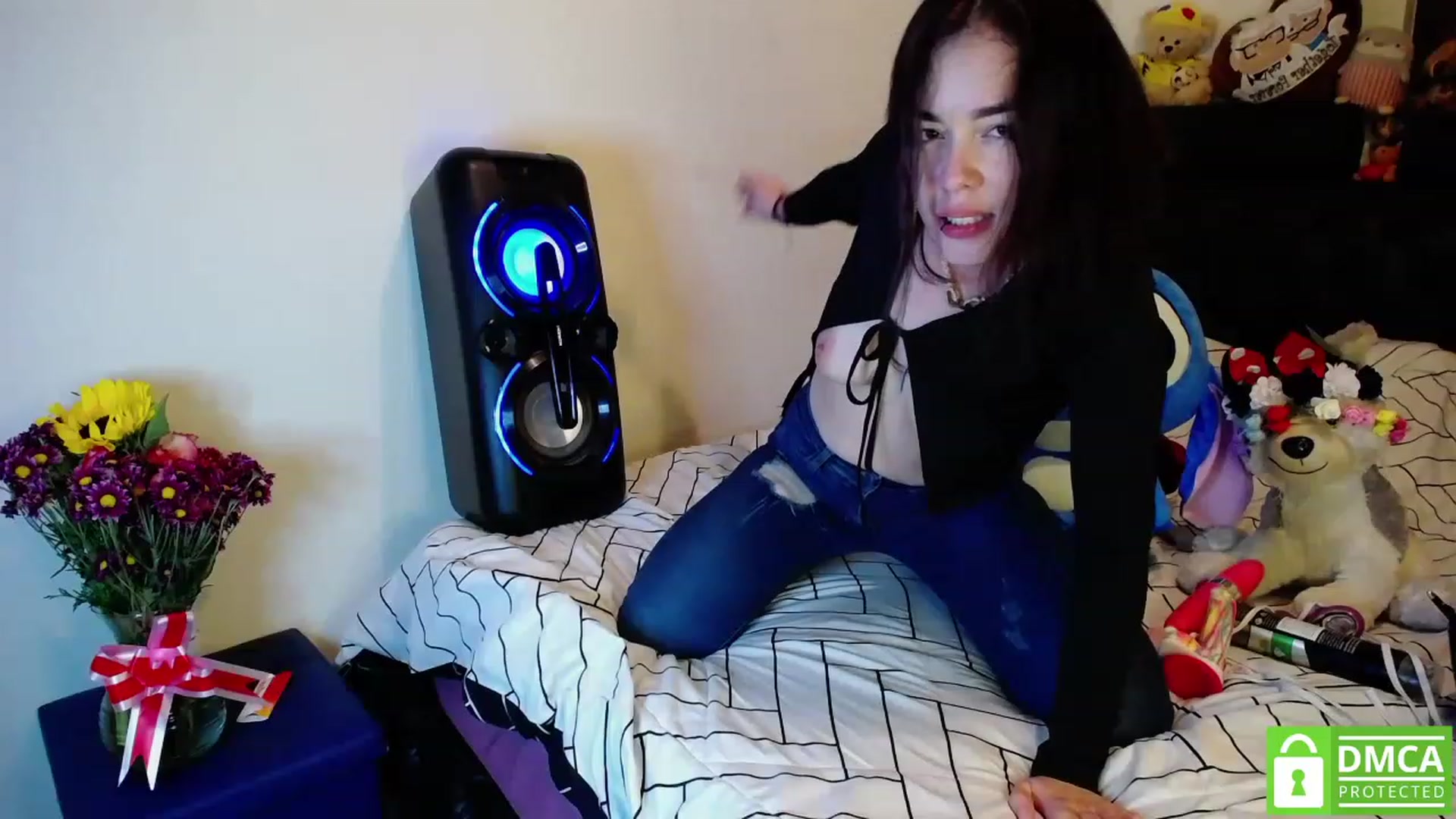 Gallery image thumbnail from Nikolle_8's myfreecams stream on, 03/09/2023, 04:12 image 14 of 20