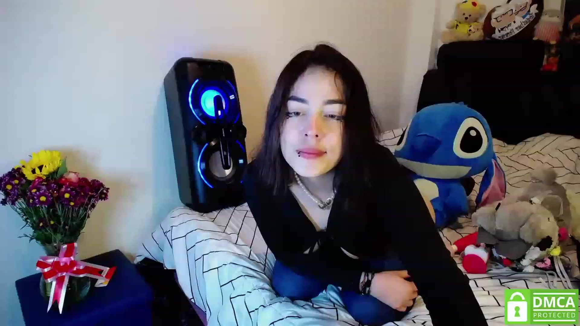 Gallery image thumbnail from Nikolle_8's myfreecams stream on, 03/09/2023, 04:12 image 19 of 20