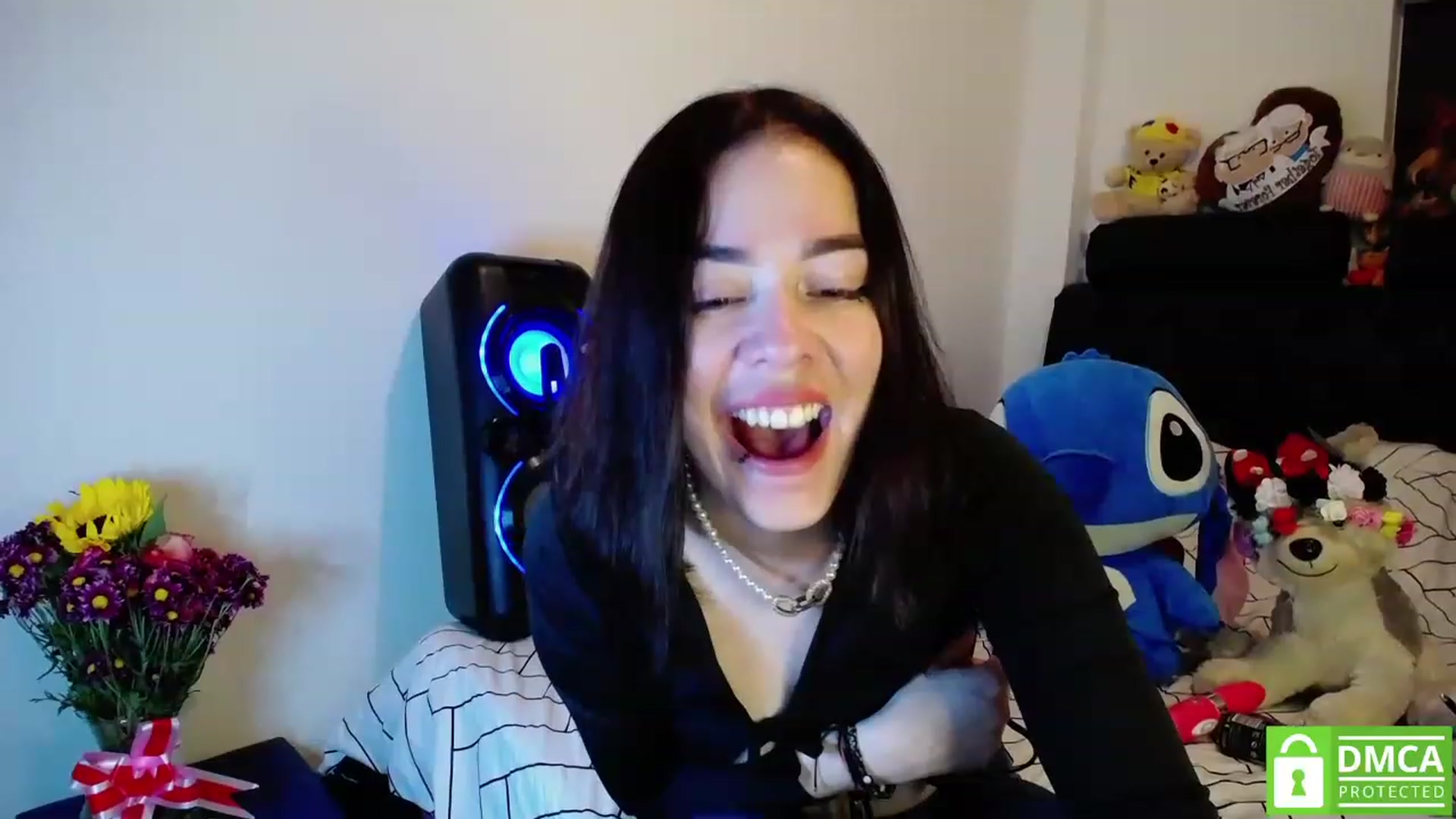 Gallery image thumbnail from Nikolle_8's myfreecams stream on, 03/09/2023, 04:12 image 2 of 20