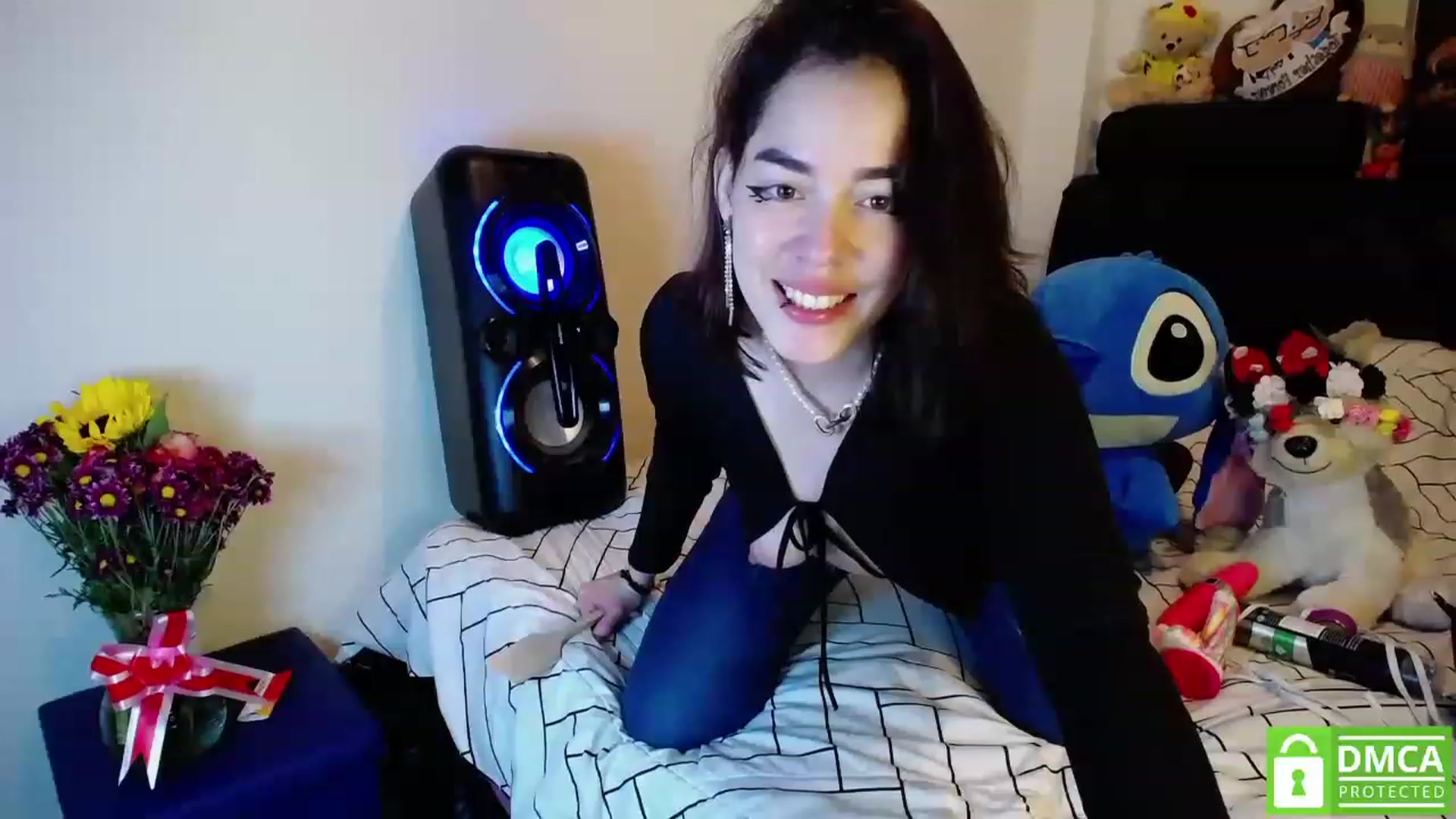 Gallery image thumbnail from Nikolle_8's myfreecams stream on, 03/09/2023, 04:12 image 15 of 20