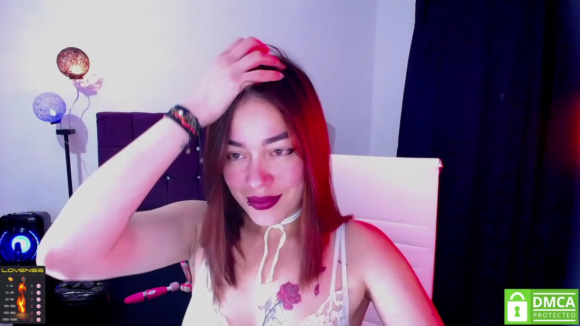 Gallery image thumbnail from Nikolle_8's myfreecams stream on, 05/28/2023, 05:12 image 14 of 20