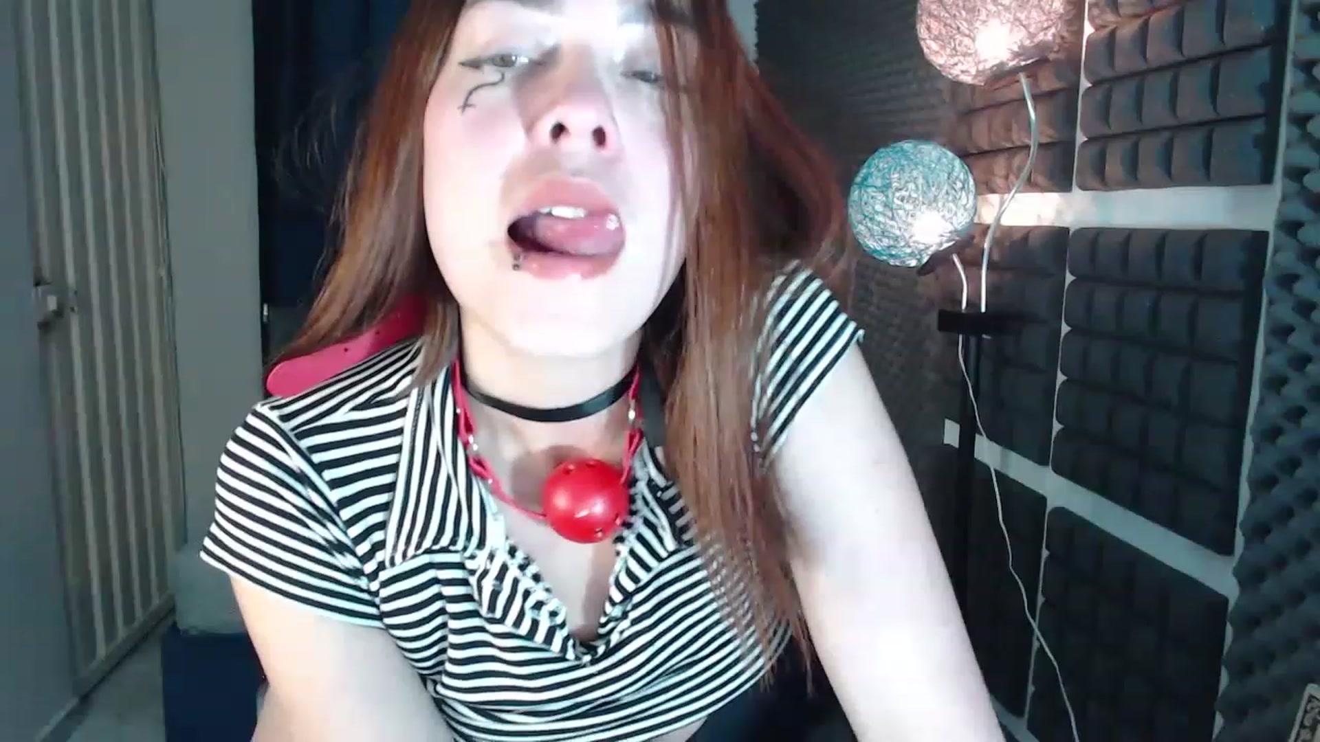 Gallery image thumbnail from Nikolle_8's myfreecams stream on, 06/10/2023, 06:21 image 19 of 20