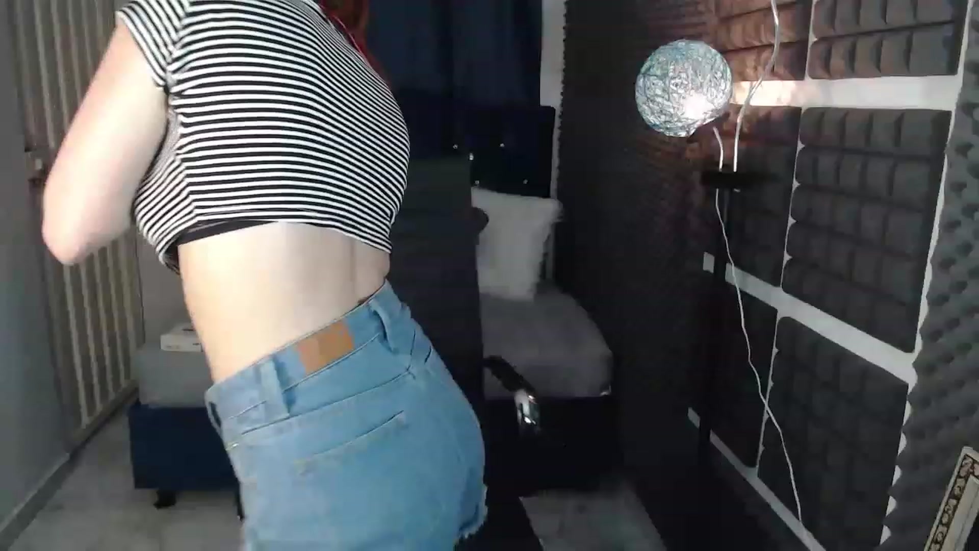Gallery image thumbnail from Nikolle_8's myfreecams stream on, 06/10/2023, 06:21 image 2 of 20