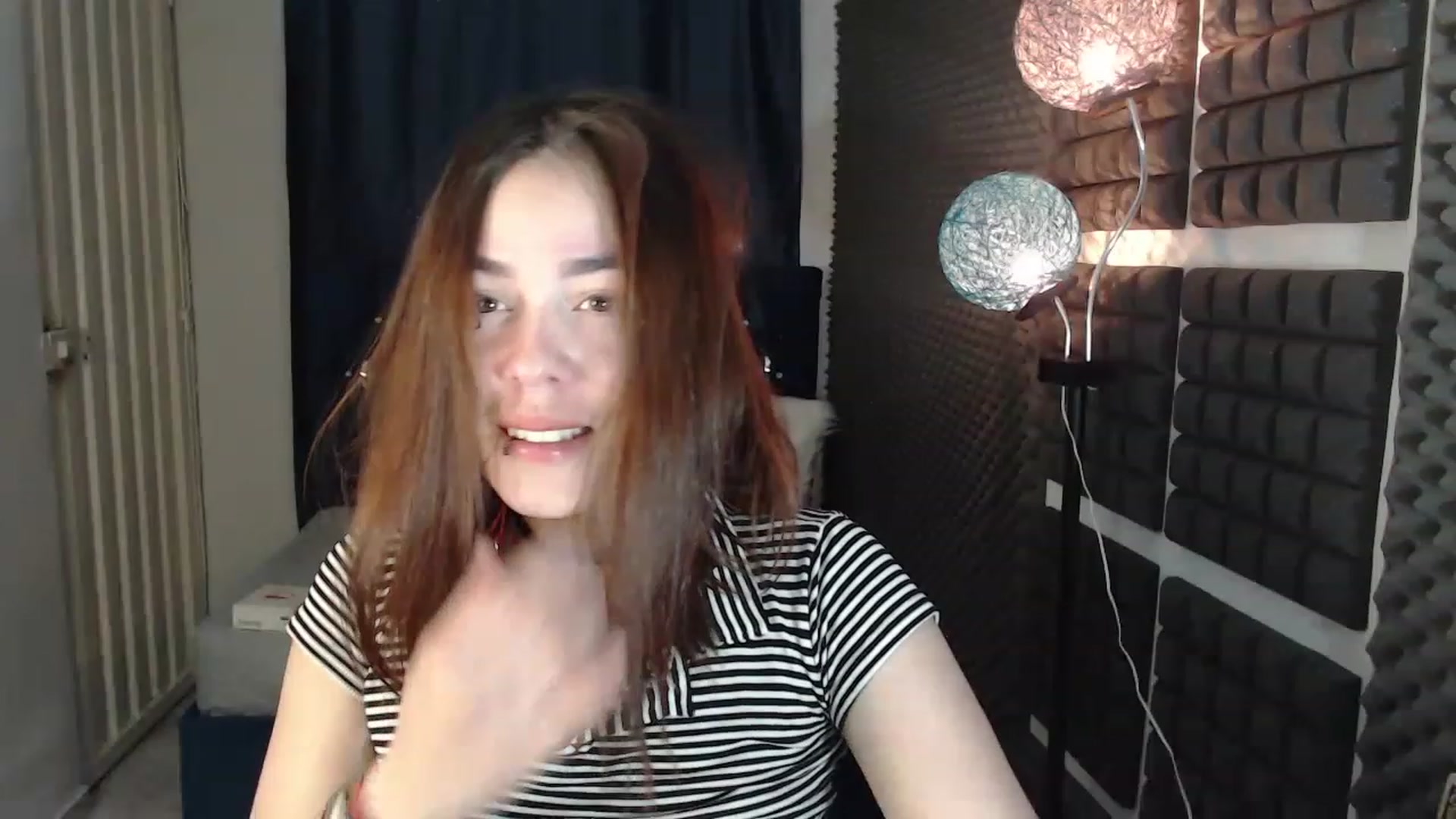 Gallery image thumbnail from Nikolle_8's myfreecams stream on, 06/10/2023, 06:59 image 16 of 20