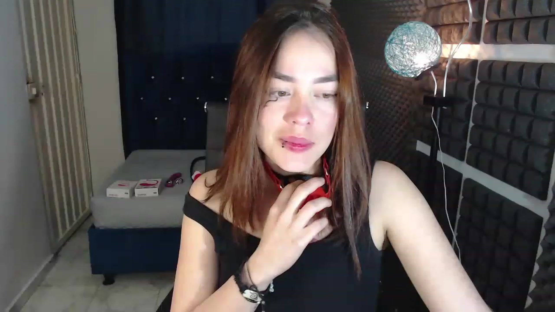 Gallery image thumbnail from Nikolle_8's myfreecams stream on, 06/10/2023, 11:03 image 18 of 20