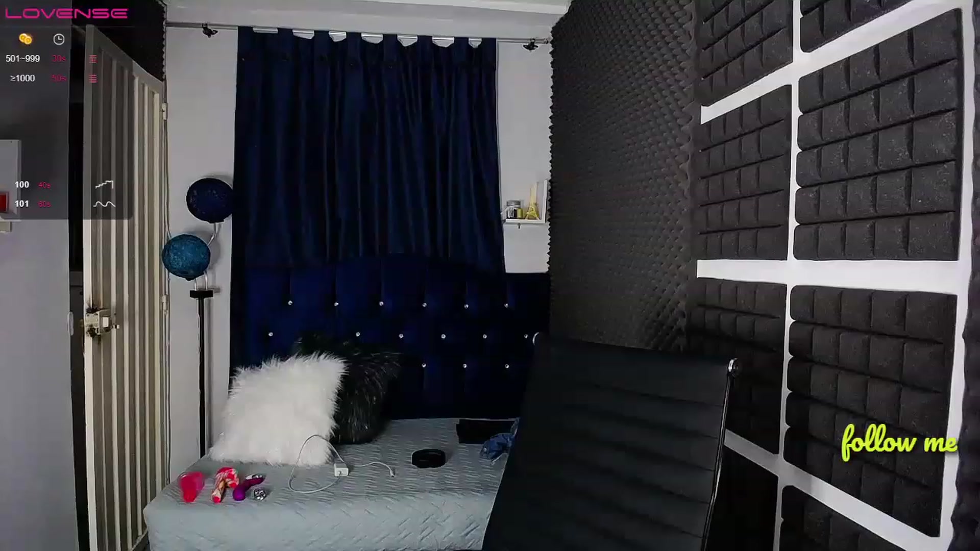 Gallery image thumbnail from Nikolle_8's myfreecams stream on, 06/15/2023, 04:16 image 18 of 20