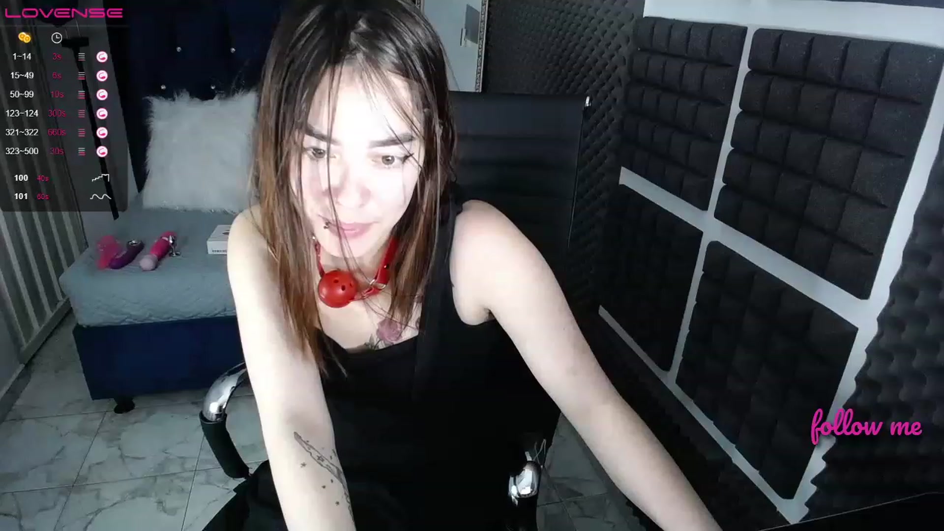 Gallery image thumbnail from Nikolle_8's myfreecams stream on, 06/17/2023, 01:07 image 20 of 20