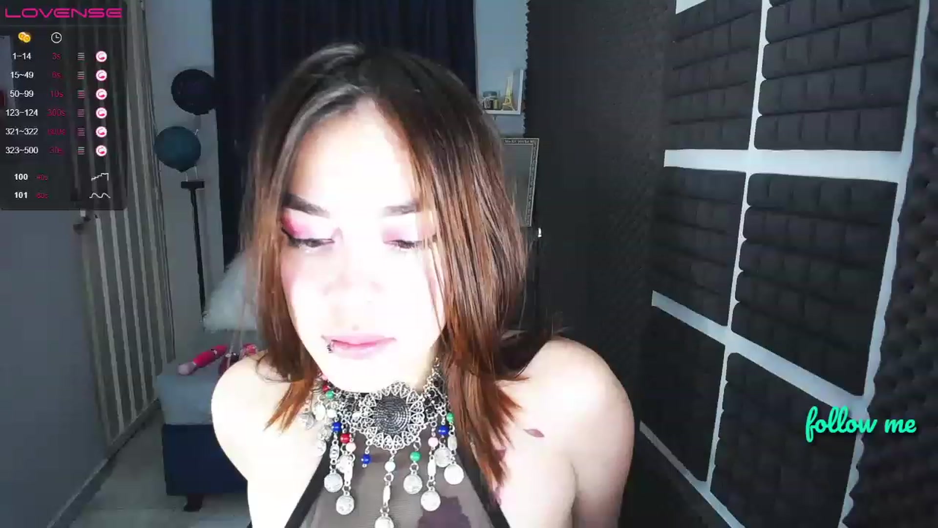 Gallery image thumbnail from Nikolle_8's myfreecams stream on, 06/18/2023, 05:25 image 7 of 20
