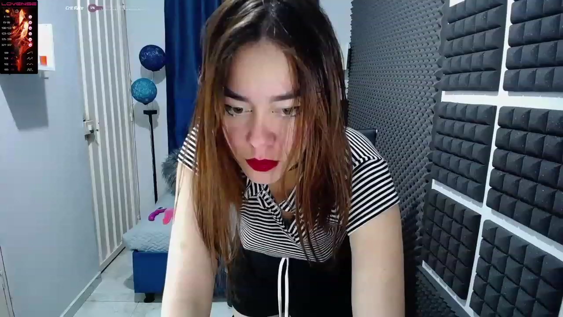 Gallery image thumbnail from Nikolle_8's myfreecams stream on, 06/25/2023, 04:54 image 14 of 20