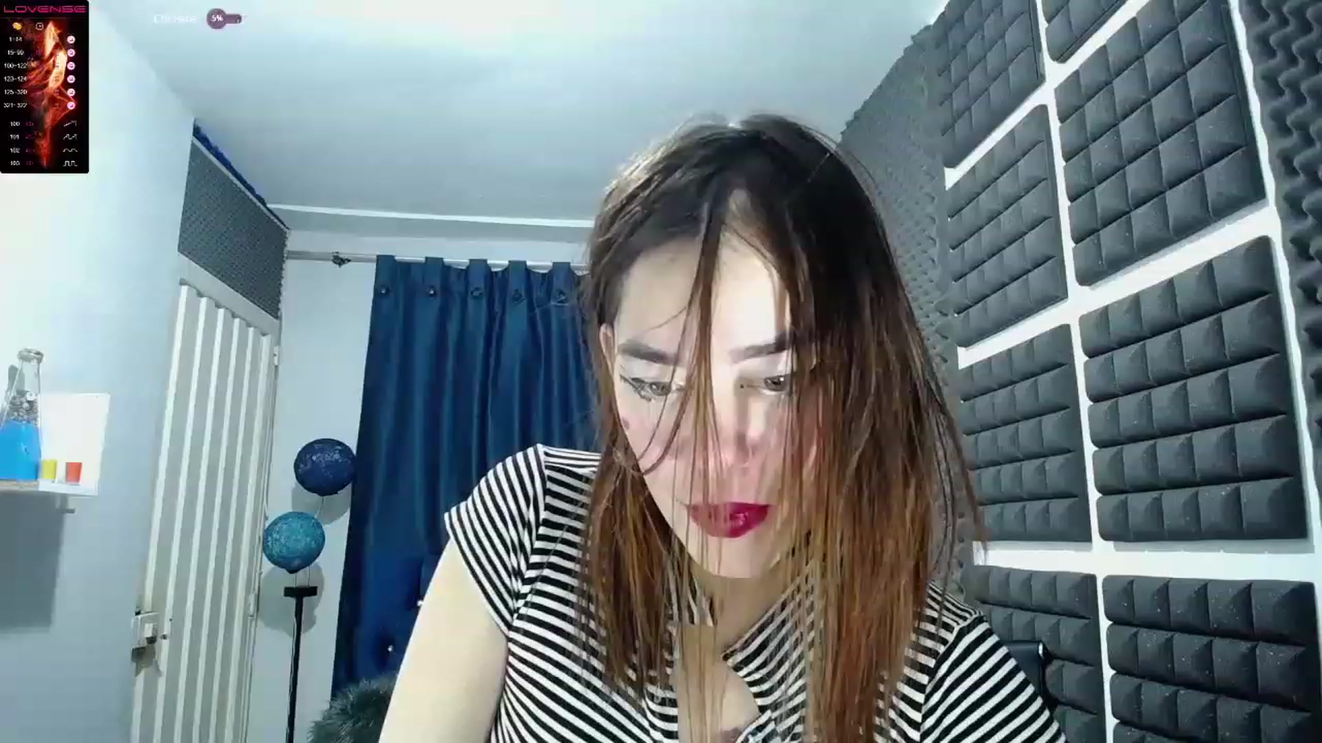 Gallery image thumbnail from Nikolle_8's myfreecams stream on, 06/25/2023, 04:54 image 4 of 20