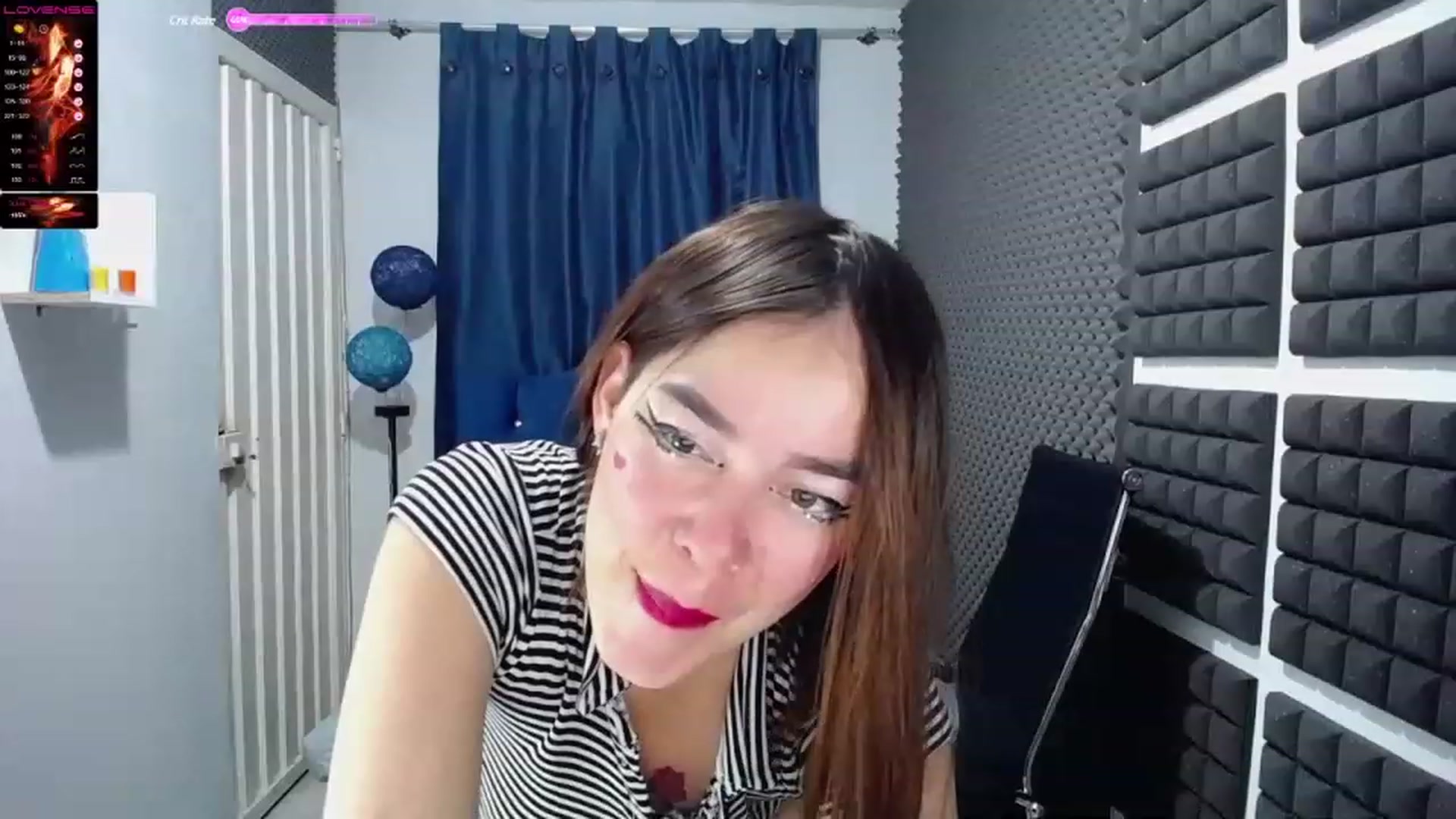 Gallery image thumbnail from Nikolle_8's myfreecams stream on, 06/25/2023, 07:41 image 4 of 20
