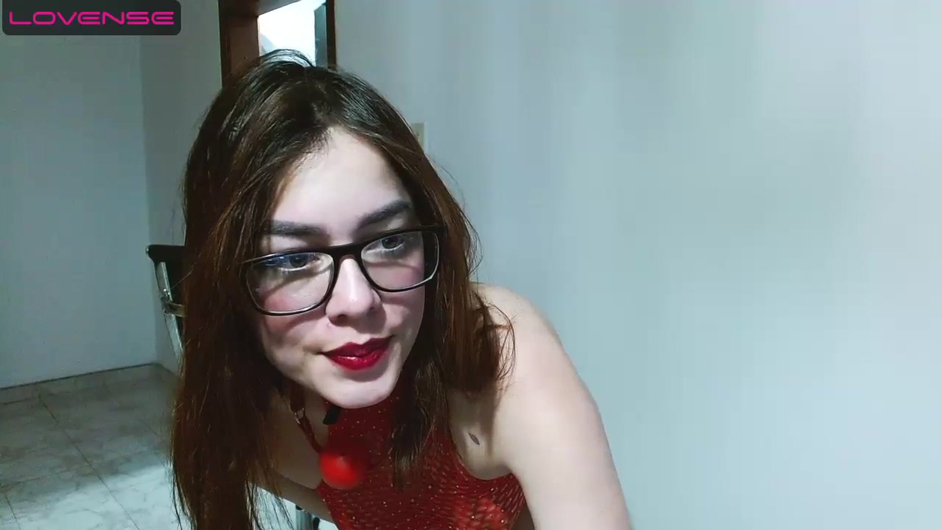 Gallery image thumbnail from Nikolle_8's myfreecams stream on, 07/02/2023, 04:29 image 18 of 20