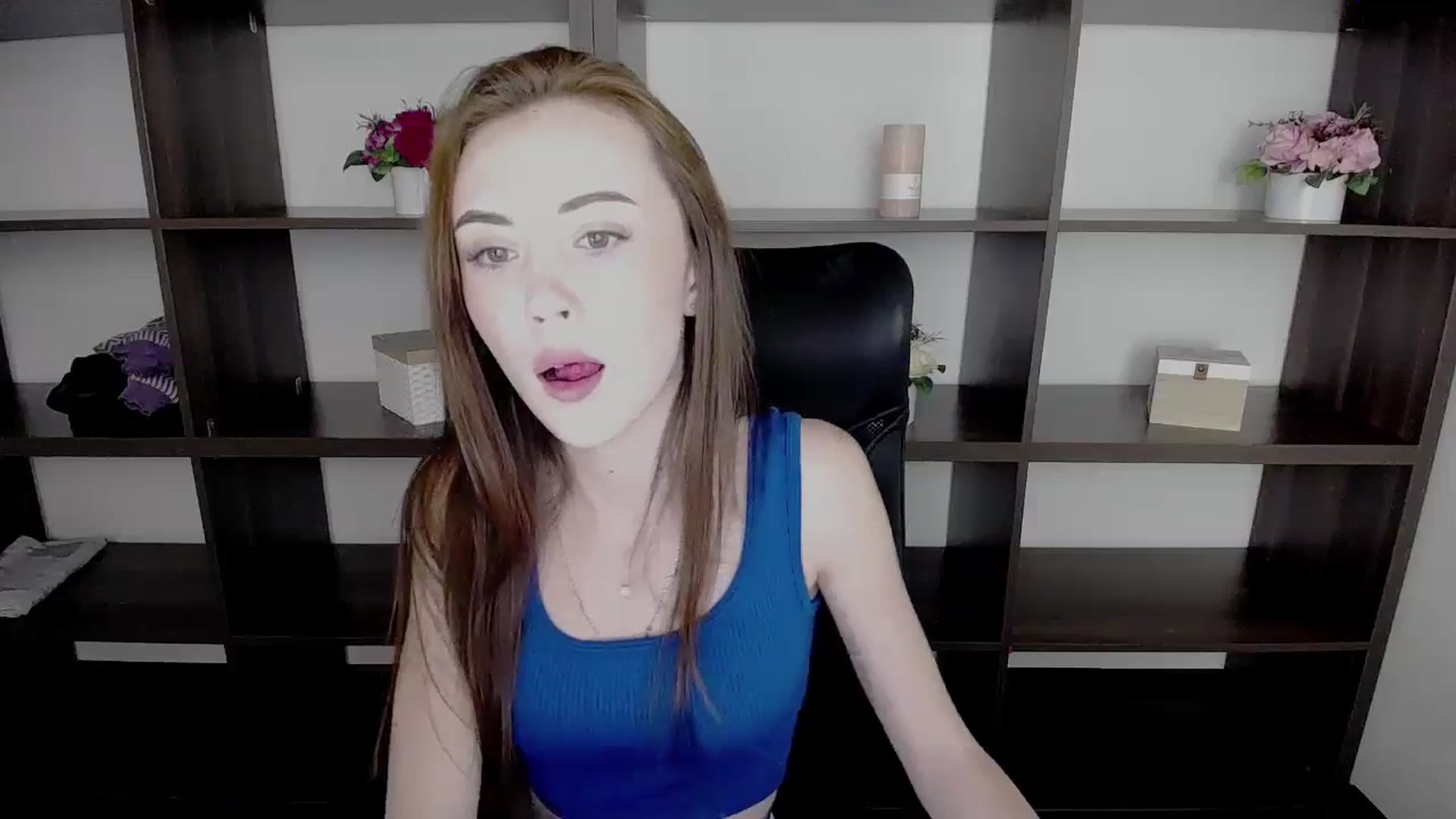 Gallery image thumbnail from Nikonara_'s myfreecams stream on, 11/10/2023, 13:12 image 17 of 20