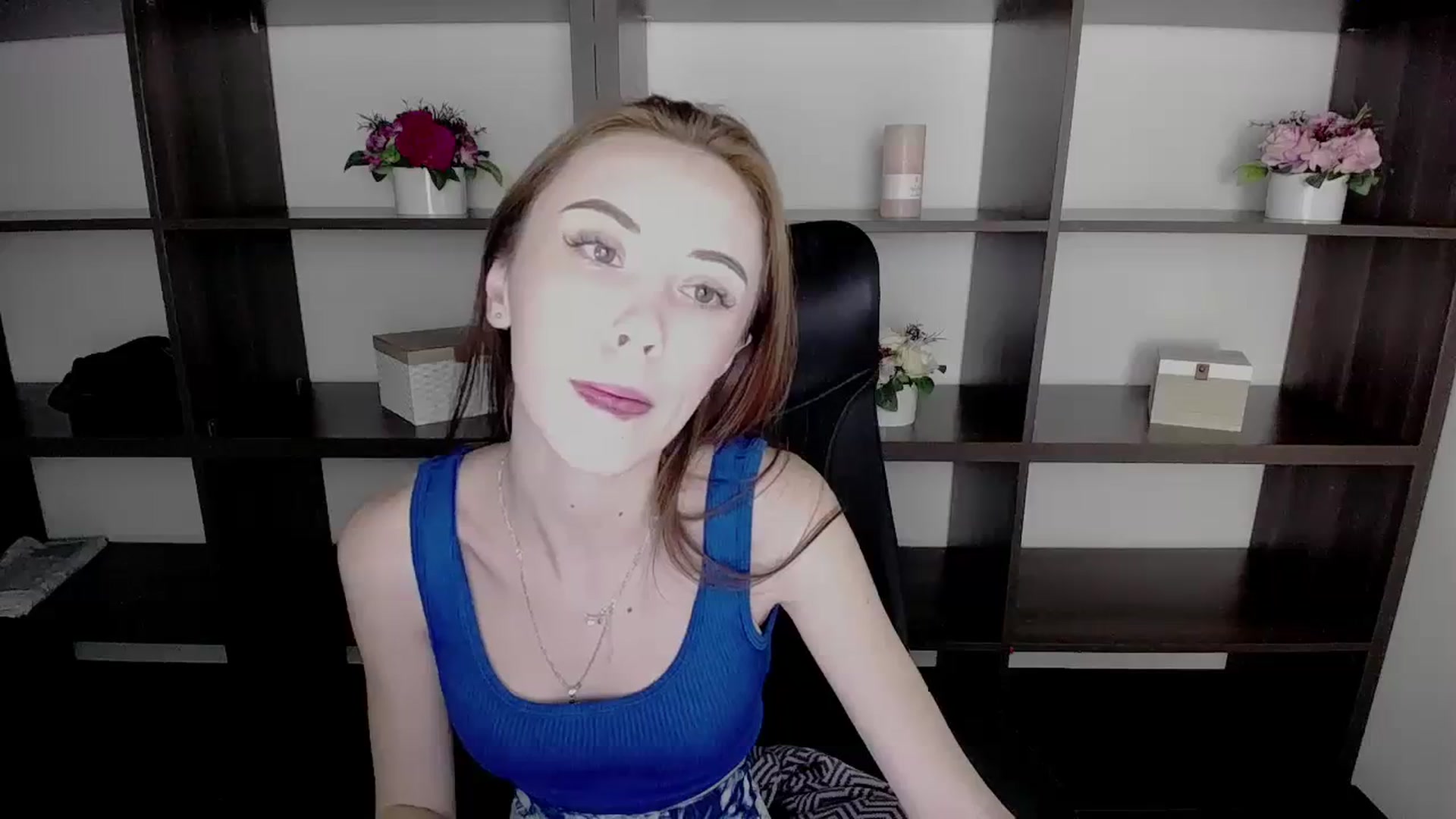 Gallery image thumbnail from Nikonara_'s myfreecams stream on, 11/10/2023, 17:39 image 8 of 20