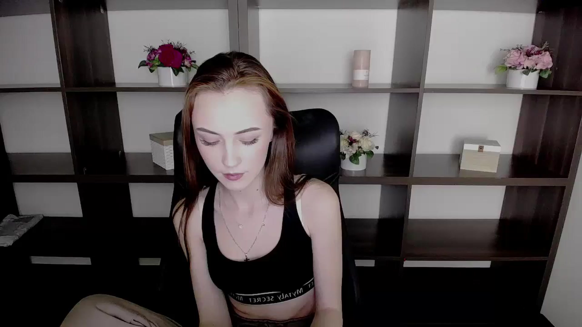 Gallery image thumbnail from Nikonara_'s myfreecams stream on, 11/11/2023, 10:33 image 2 of 20