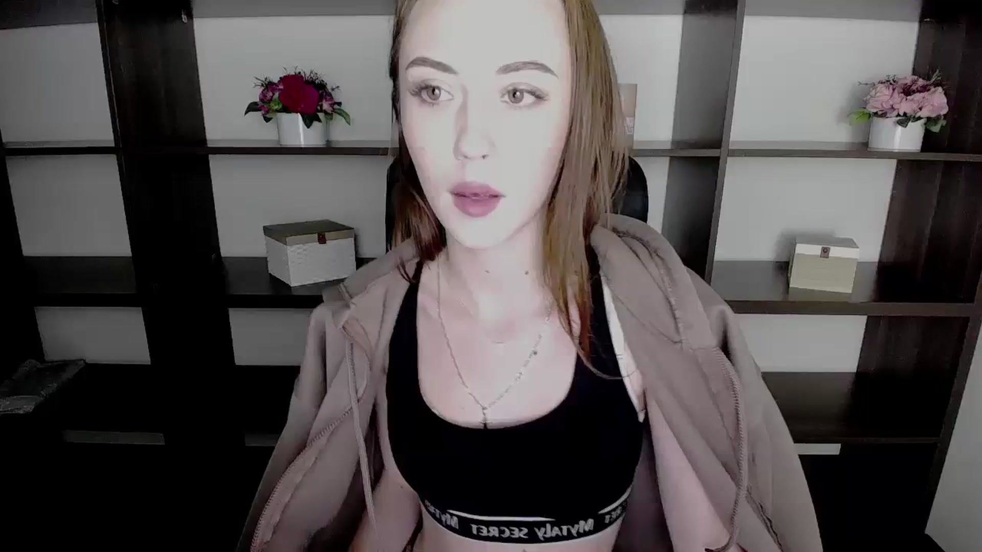 Gallery image thumbnail from Nikonara_'s myfreecams stream on, 11/11/2023, 14:37 image 16 of 20