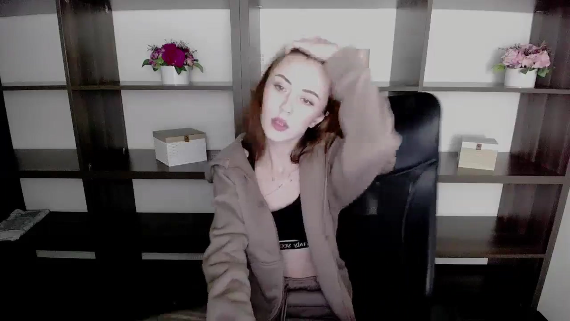Gallery image thumbnail from Nikonara_'s myfreecams stream on, 11/11/2023, 14:37 image 17 of 20