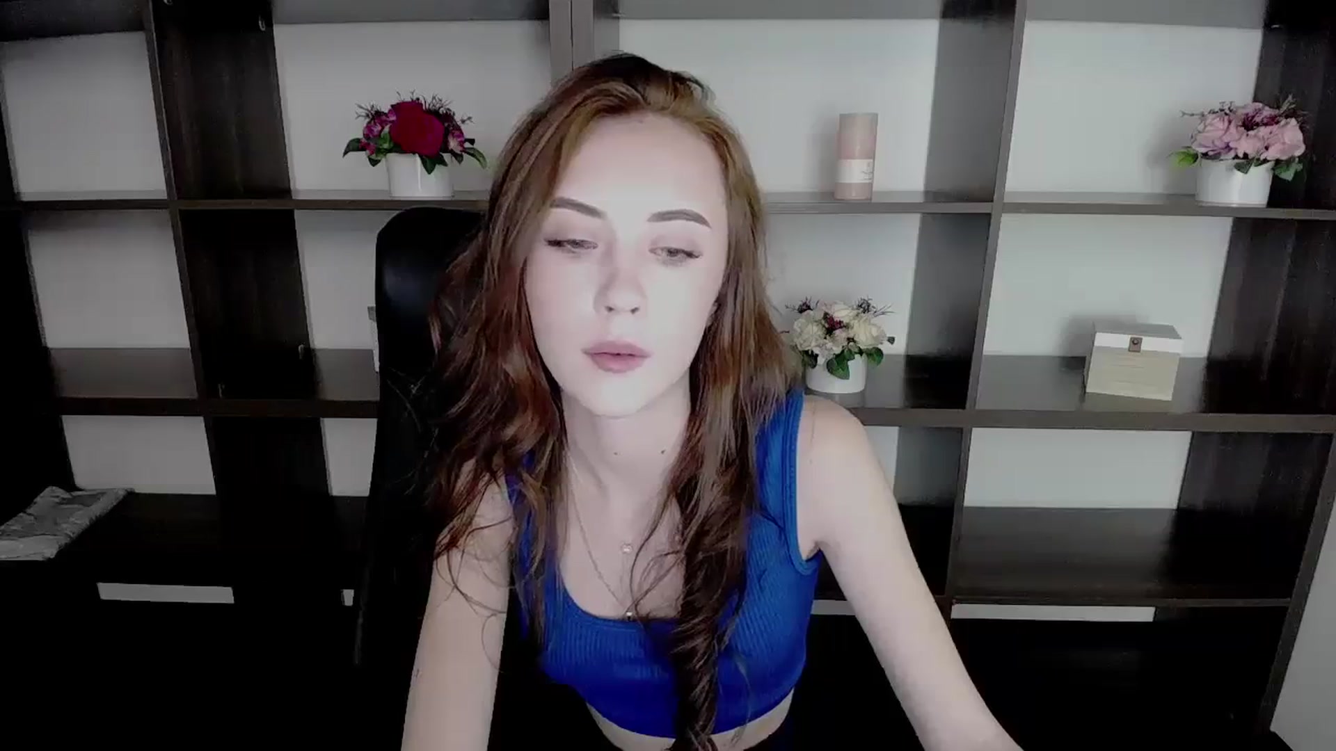 Gallery image thumbnail from Nikonara_'s myfreecams stream on, 11/12/2023, 10:25 image 10 of 20