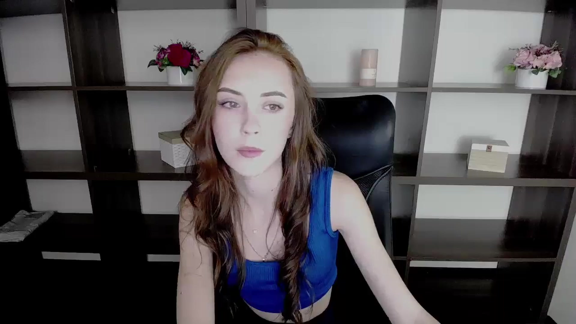 Gallery image thumbnail from Nikonara_'s myfreecams stream on, 11/12/2023, 10:25 image 18 of 20