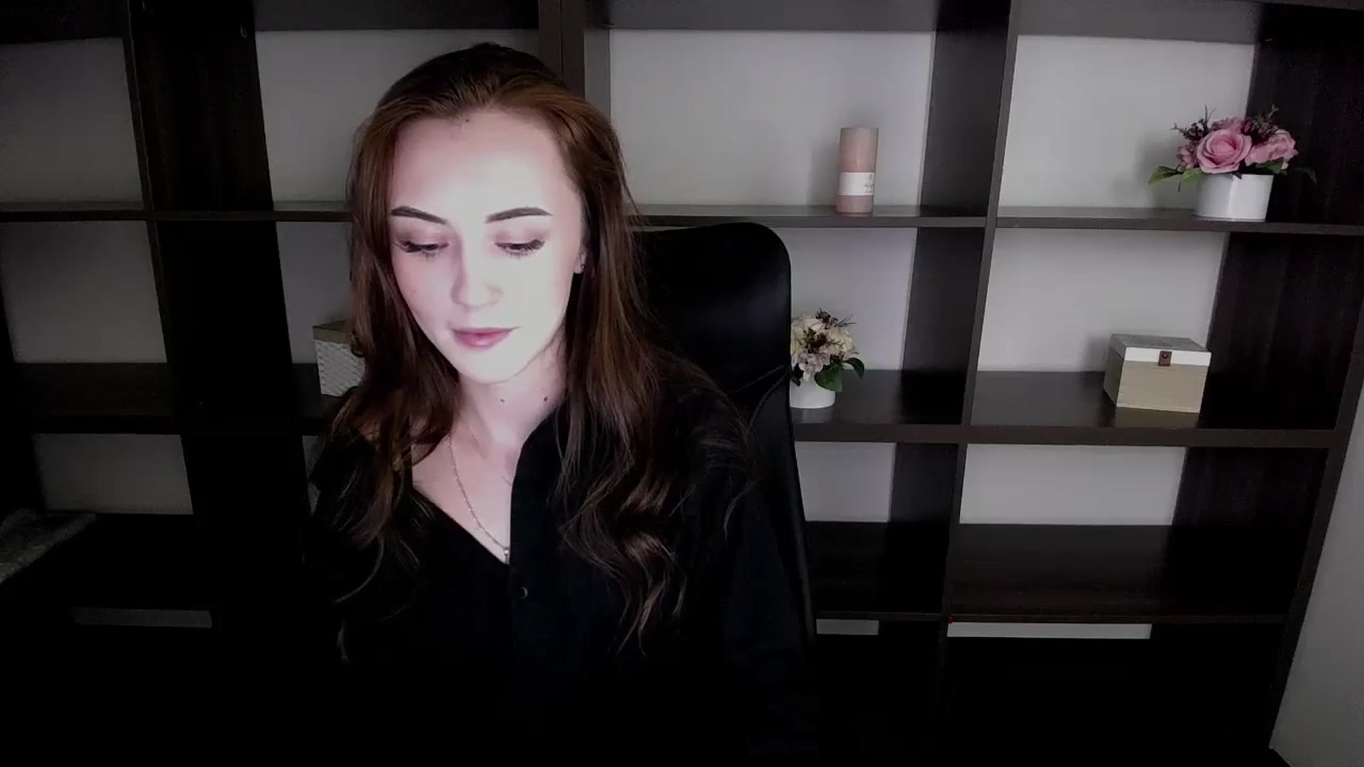 Gallery image thumbnail from Nikonara_'s myfreecams stream on, 11/13/2023, 14:56 image 16 of 20