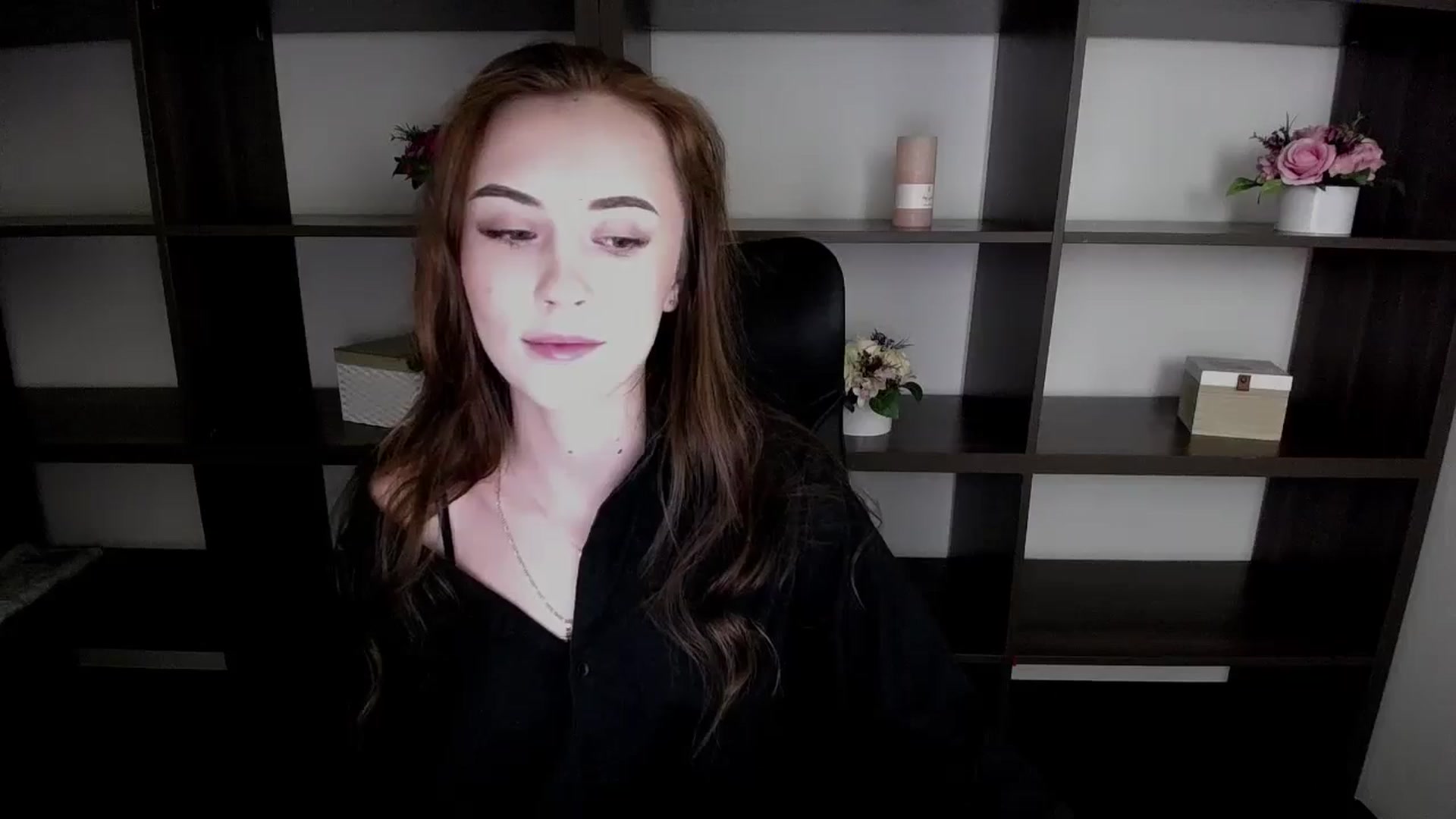 Gallery image thumbnail from Nikonara_'s myfreecams stream on, 11/13/2023, 14:56 image 13 of 20