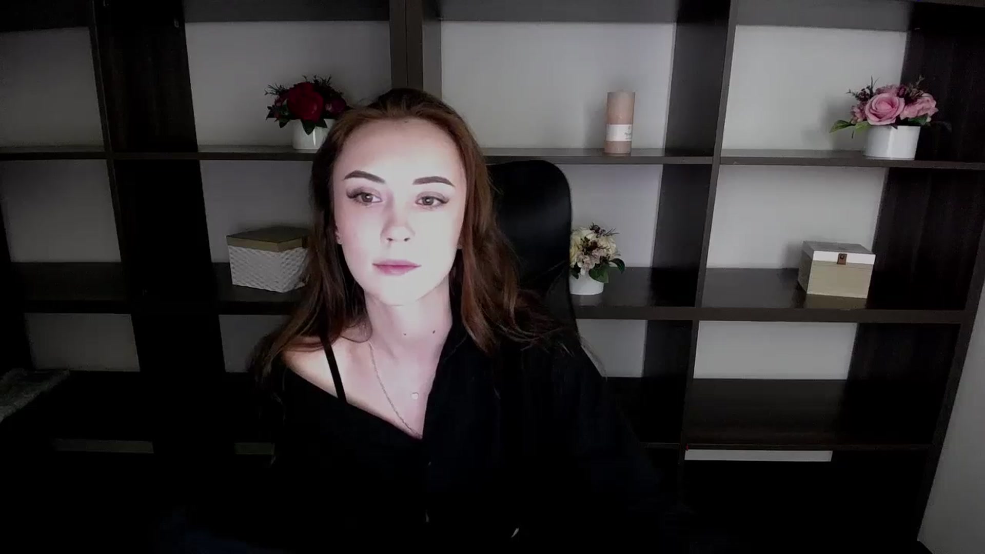 Gallery image thumbnail from Nikonara_'s myfreecams stream on, 11/13/2023, 15:37 image 2 of 20