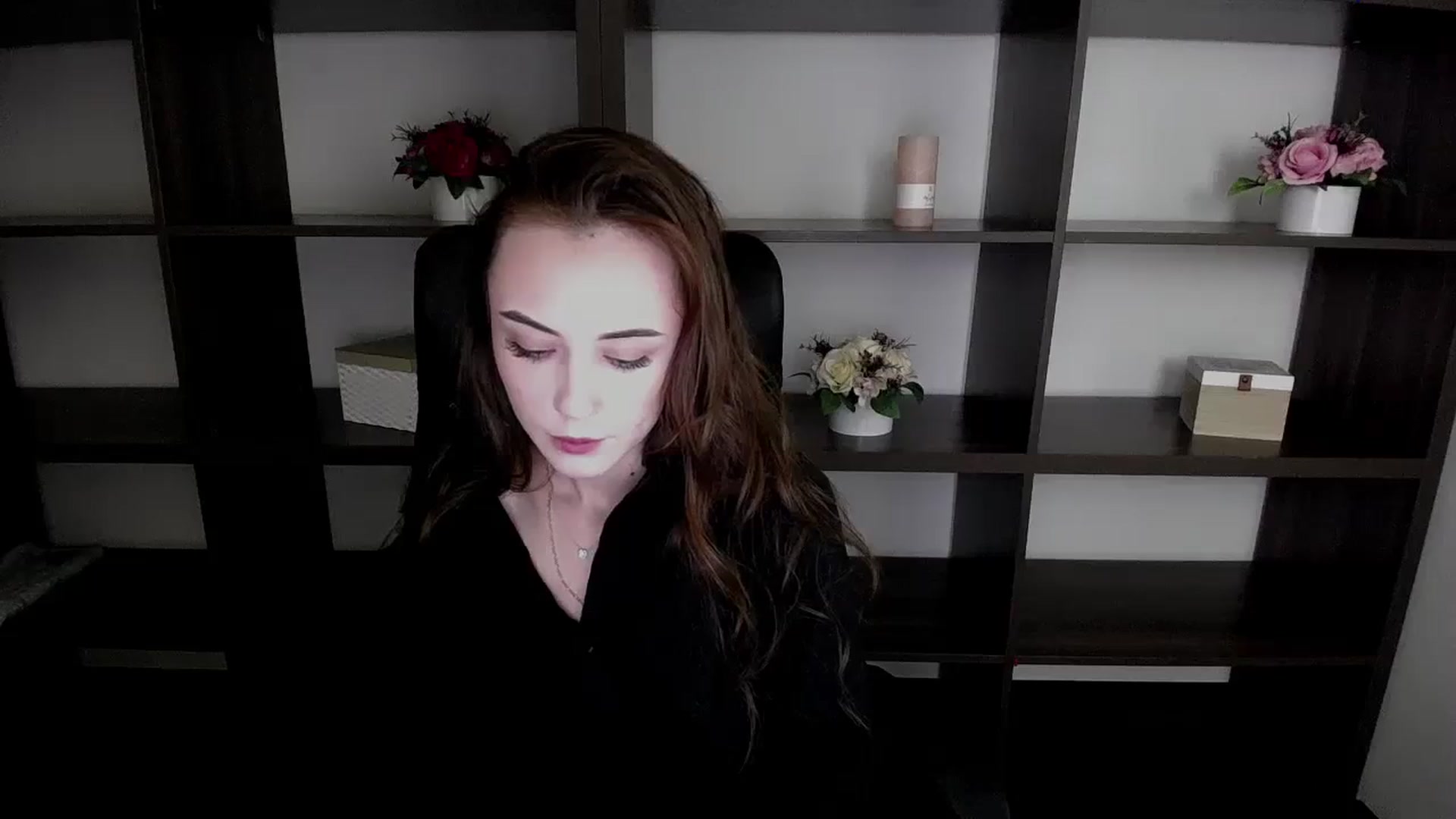 Gallery image thumbnail from Nikonara_'s myfreecams stream on, 11/13/2023, 15:37 image 19 of 20