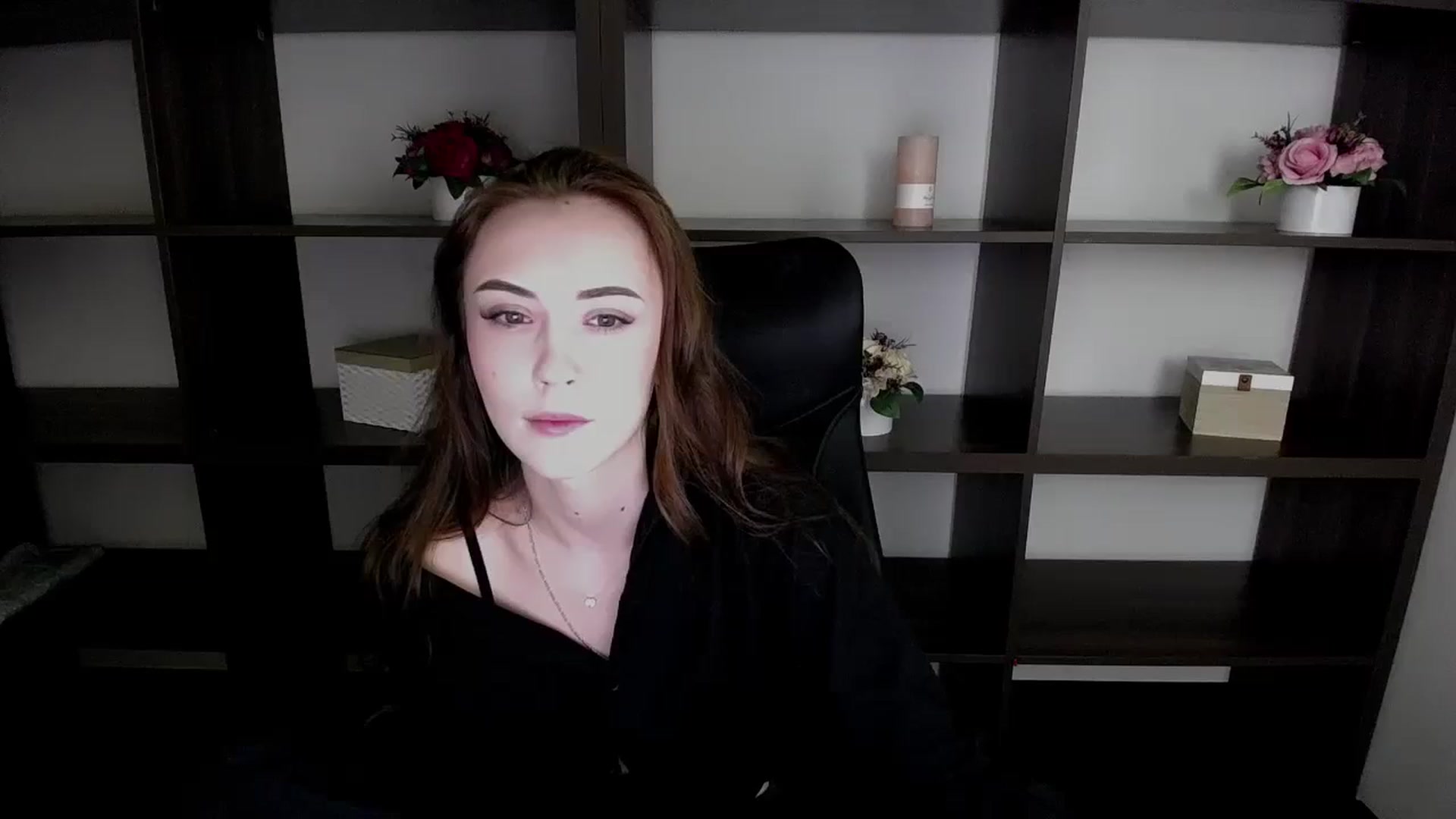 Gallery image thumbnail from Nikonara_'s myfreecams stream on, 11/13/2023, 15:37 image 5 of 20