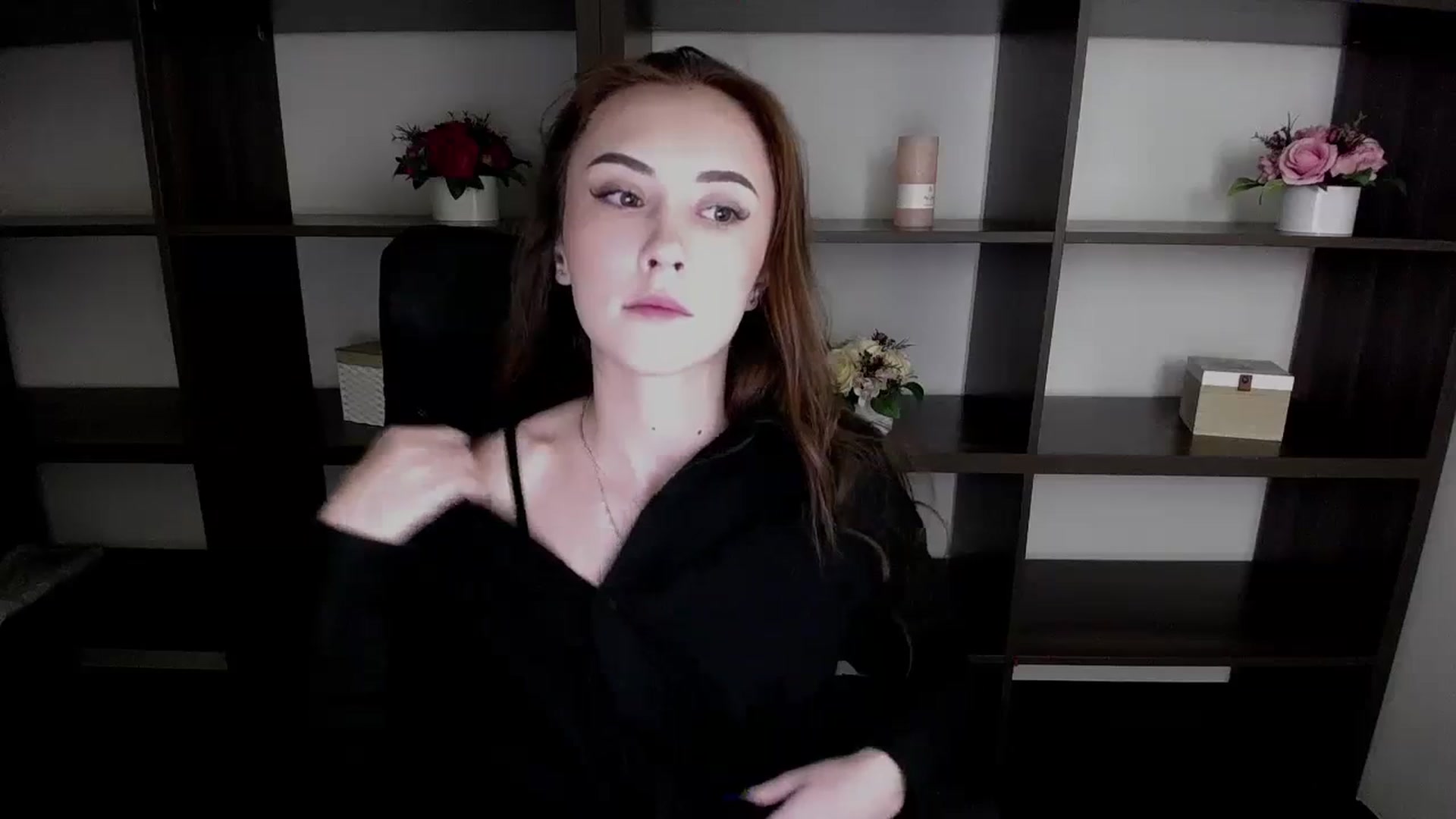 Gallery image thumbnail from Nikonara_'s myfreecams stream on, 11/13/2023, 15:37 image 9 of 20