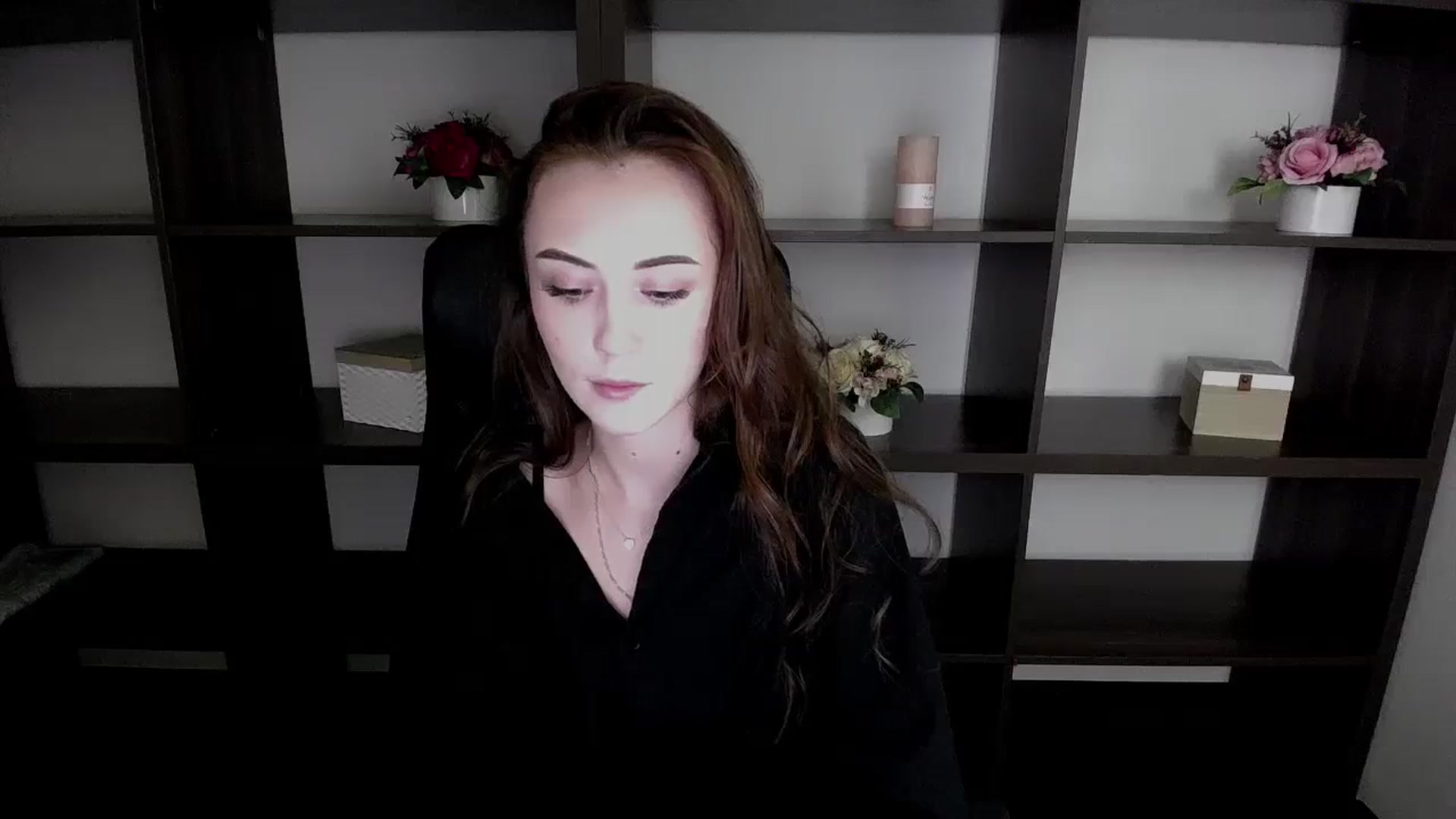 Gallery image thumbnail from Nikonara_'s myfreecams stream on, 11/13/2023, 15:37 image 15 of 20