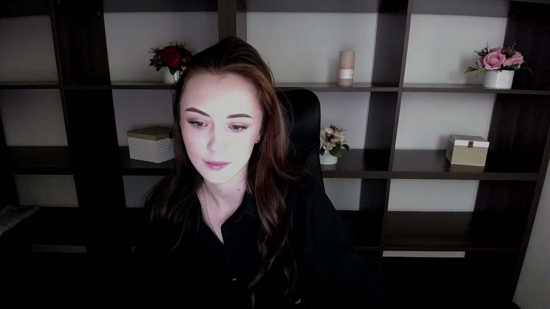 Gallery image thumbnail from Nikonara_'s myfreecams stream on, 11/13/2023, 16:58 image 10 of 20