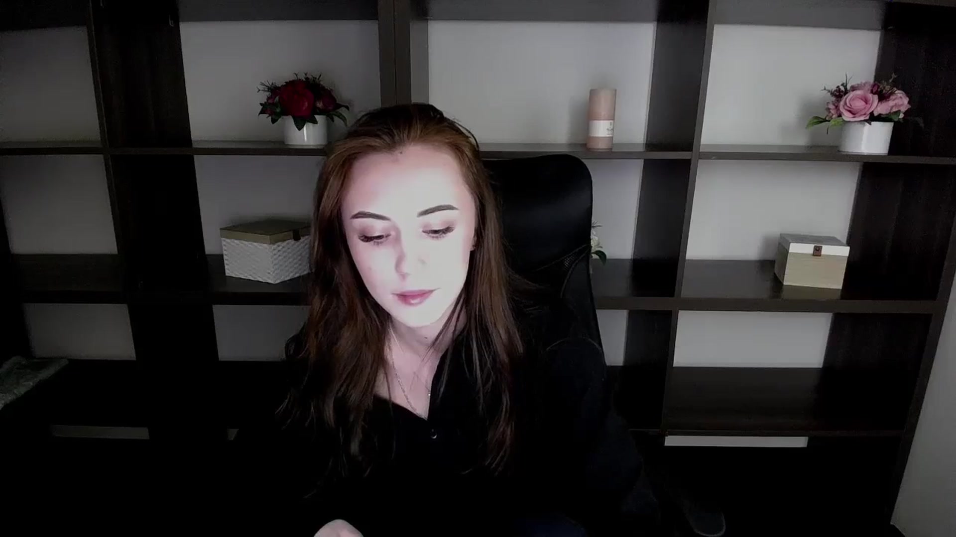 Gallery image thumbnail from Nikonara_'s myfreecams stream on, 11/13/2023, 18:56 image 14 of 20