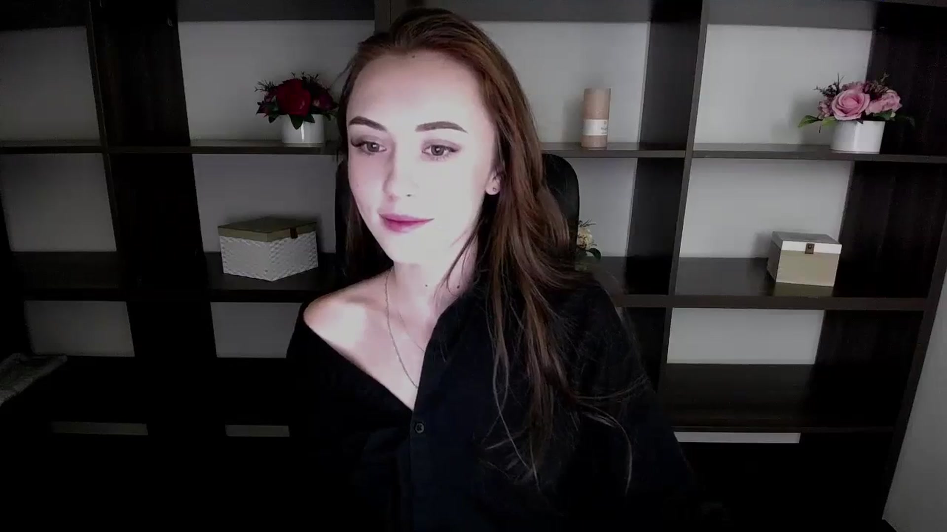 Gallery image thumbnail from Nikonara_'s myfreecams stream on, 11/13/2023, 18:56 image 10 of 20